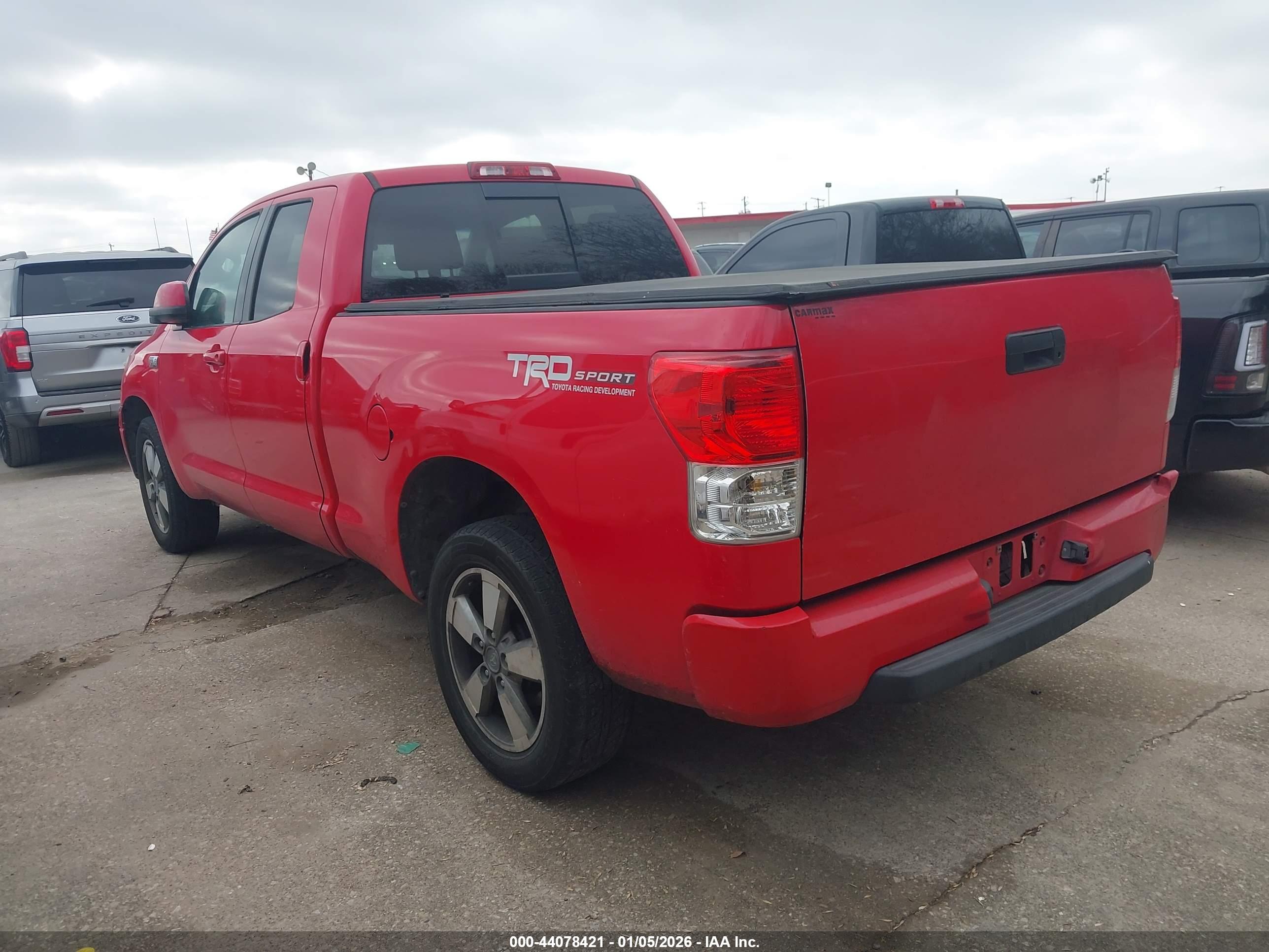 TOYOTA TUNDRA image 3