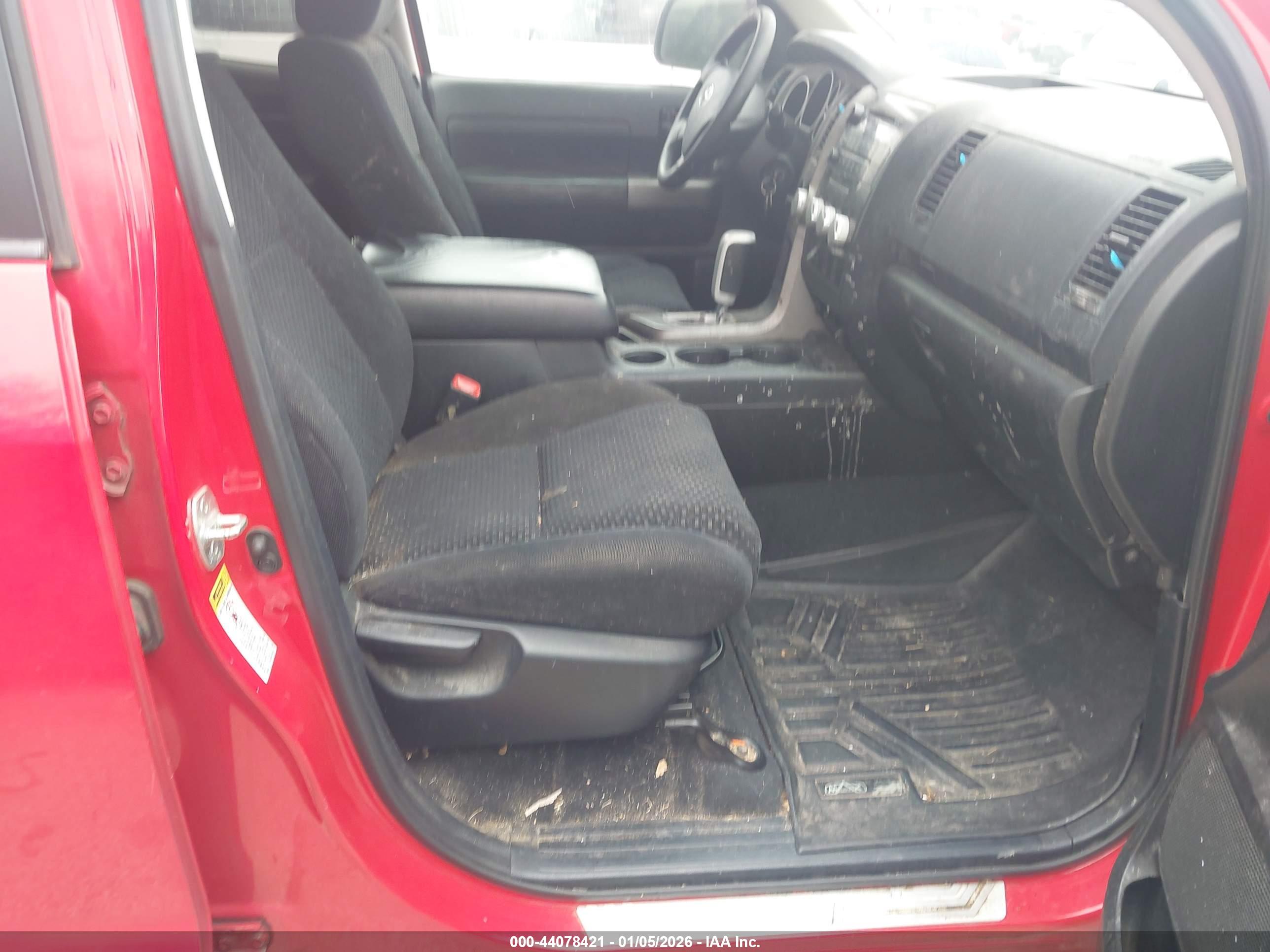 TOYOTA TUNDRA image 5