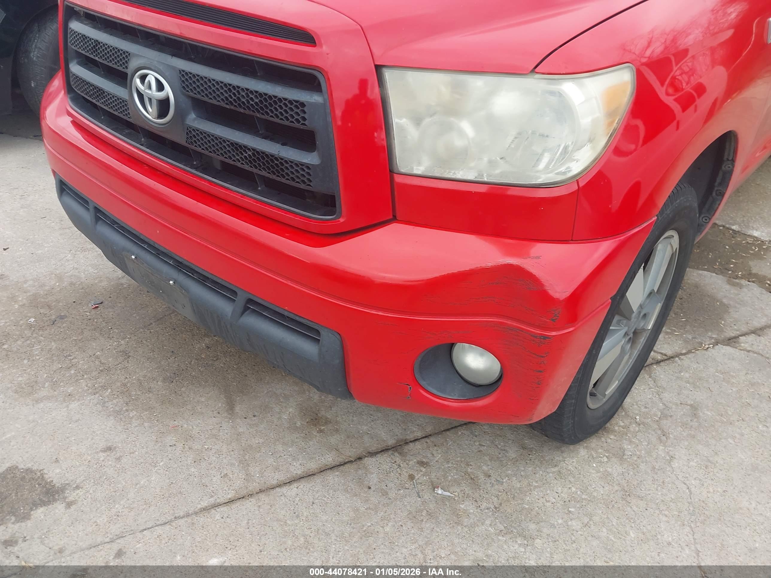 TOYOTA TUNDRA image 6
