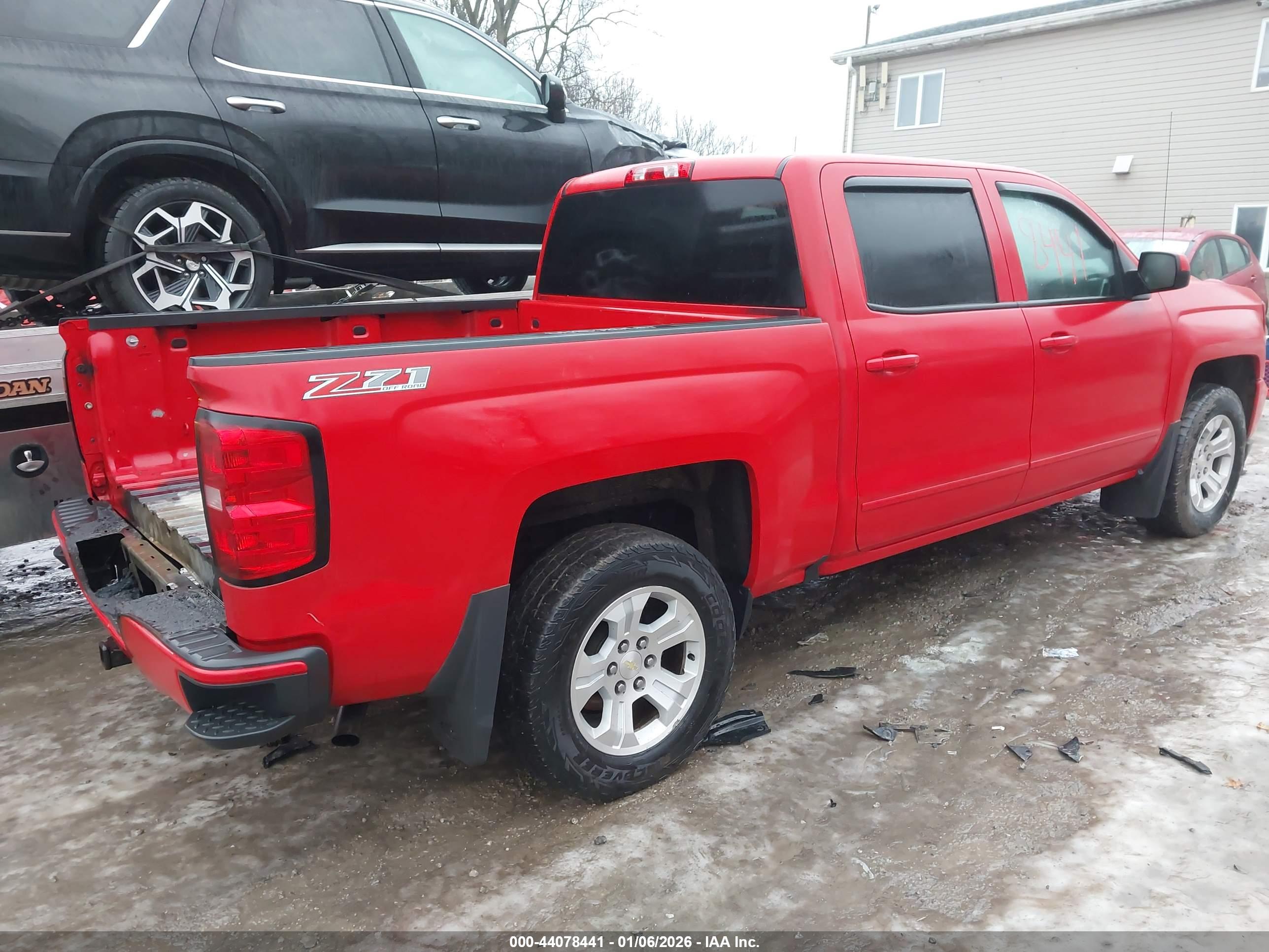 CHEVROLET SILVERADO image 4