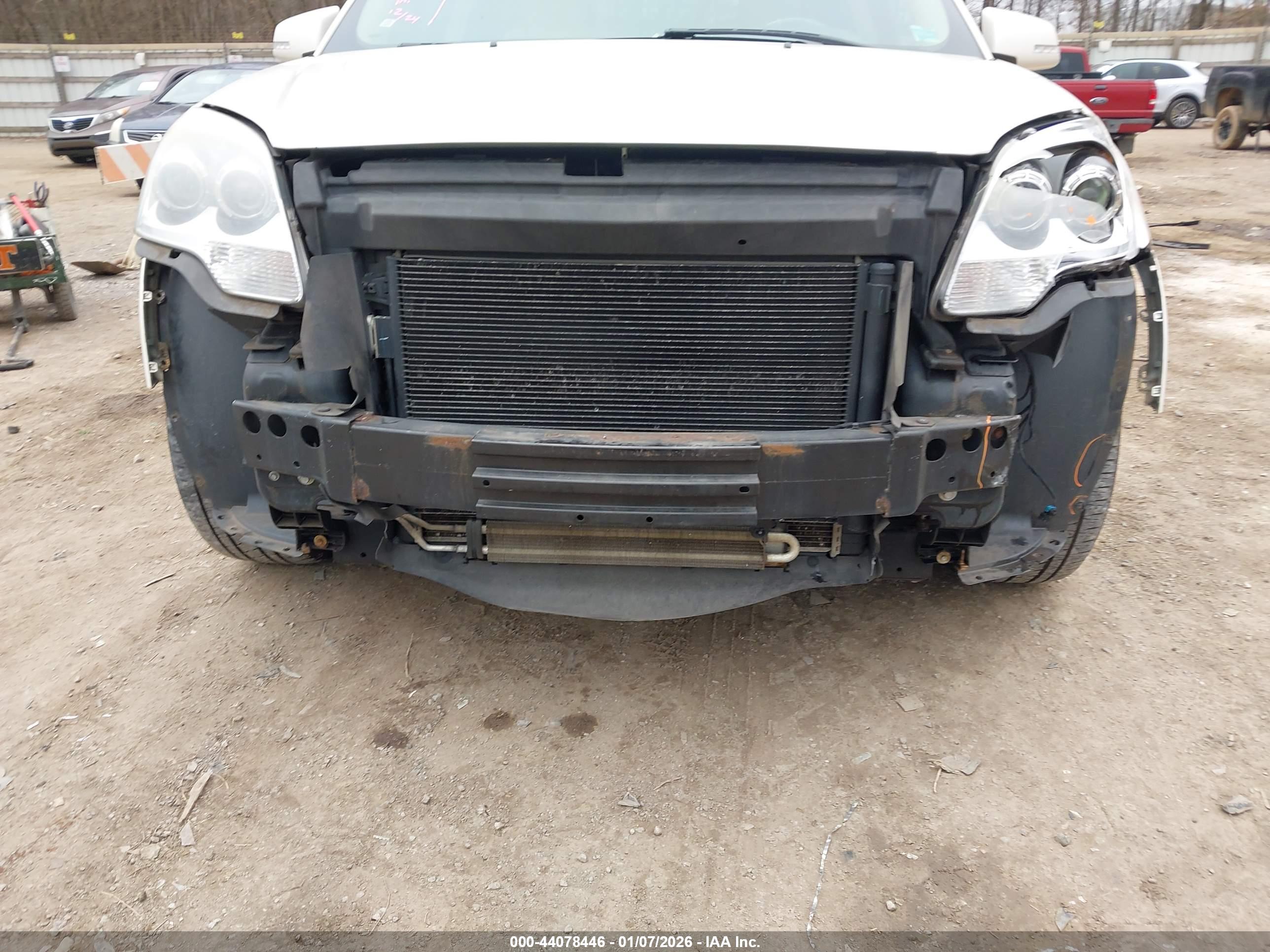 GMC ACADIA image 6
