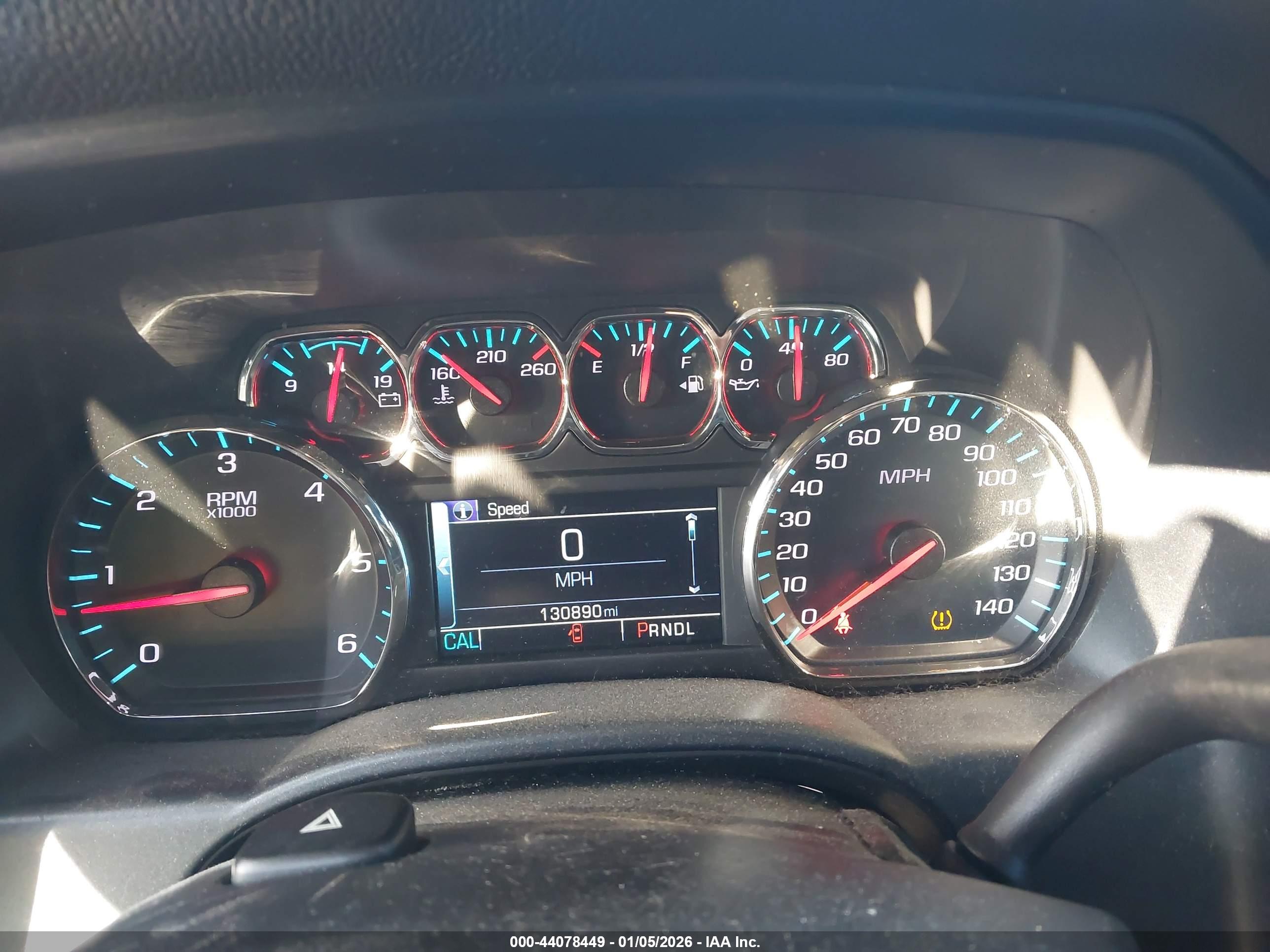 CHEVROLET SILVERADO image 7