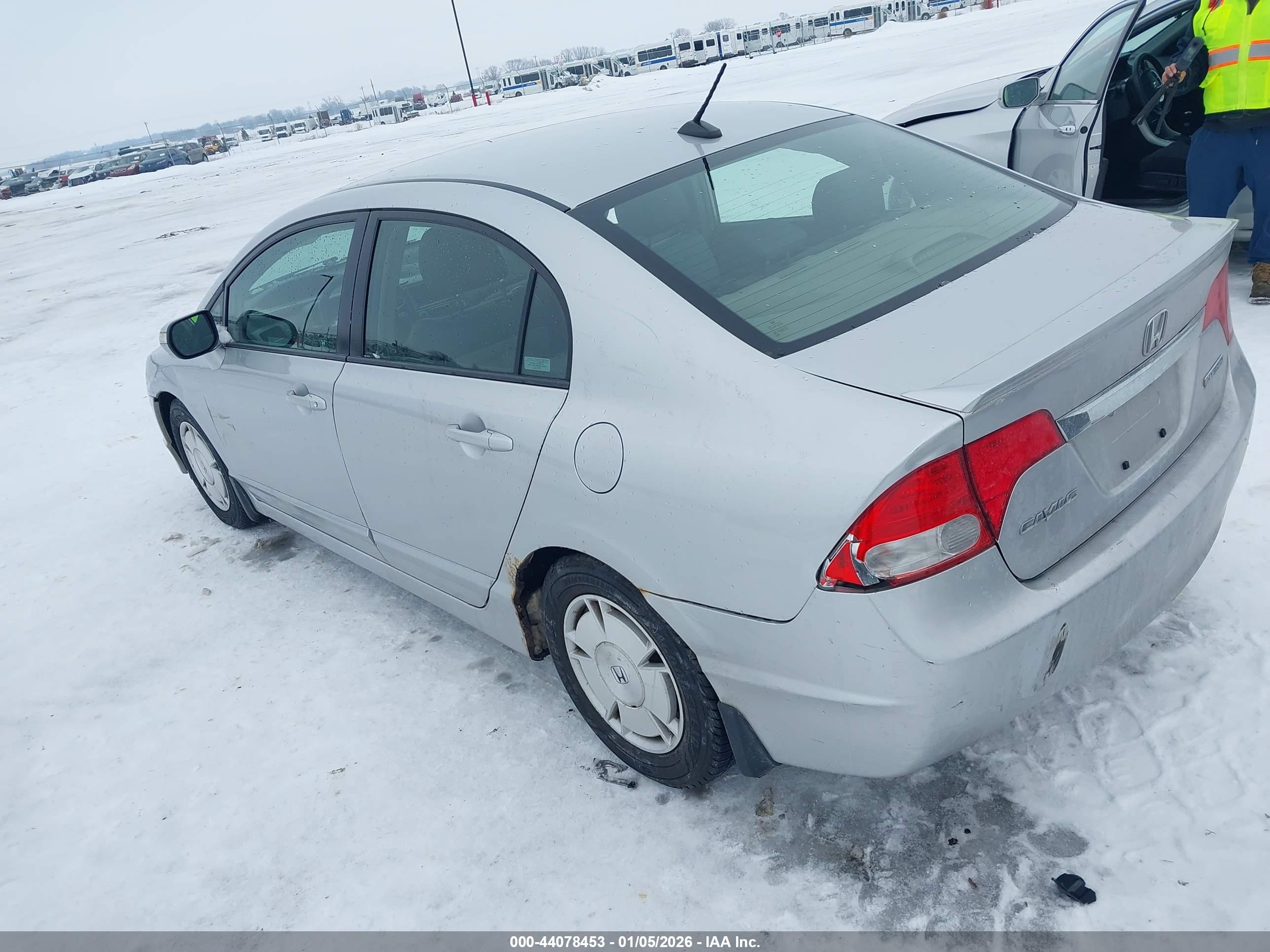 HONDA CIVIC image 3