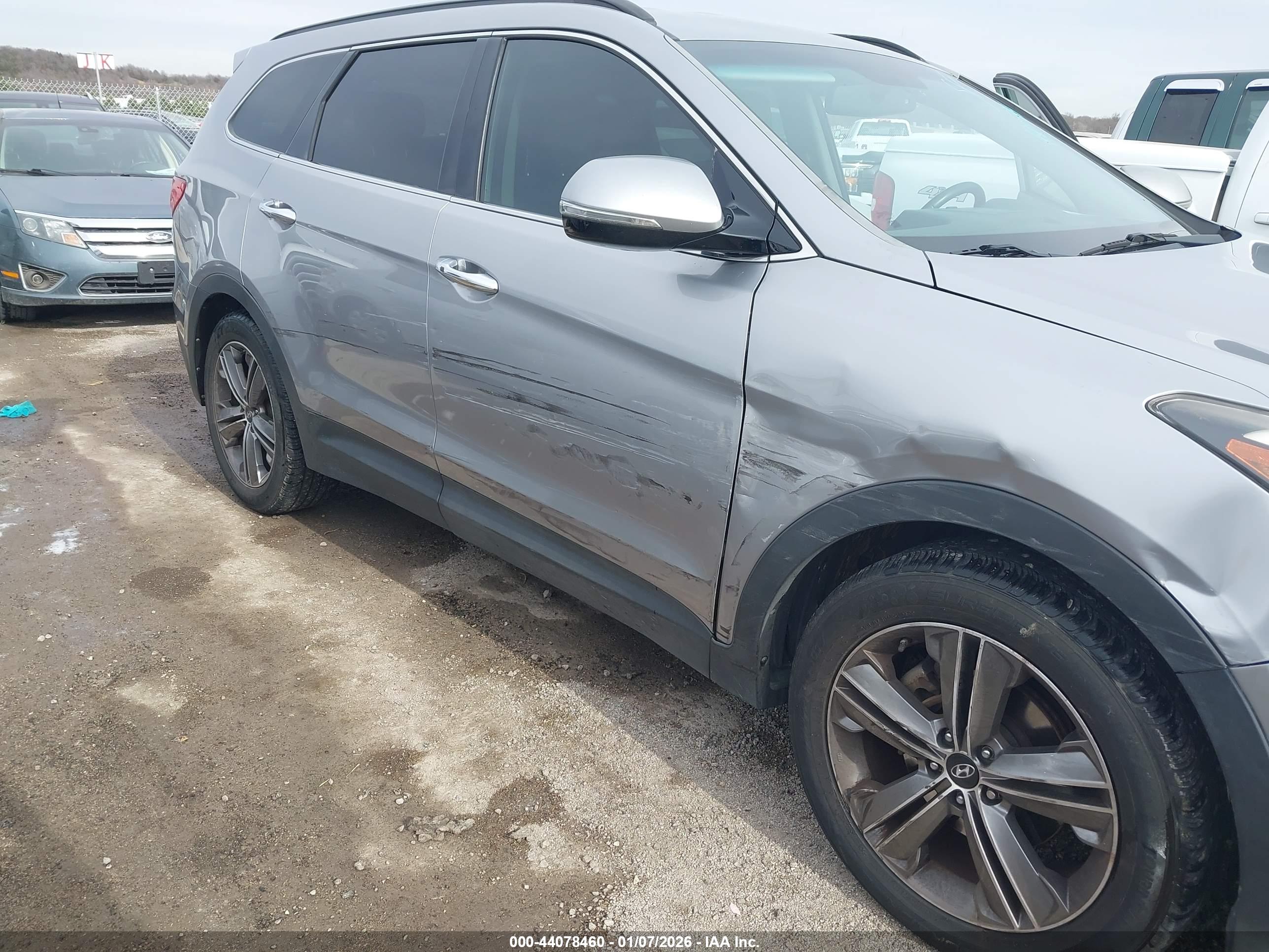 HYUNDAI SANTA image 6