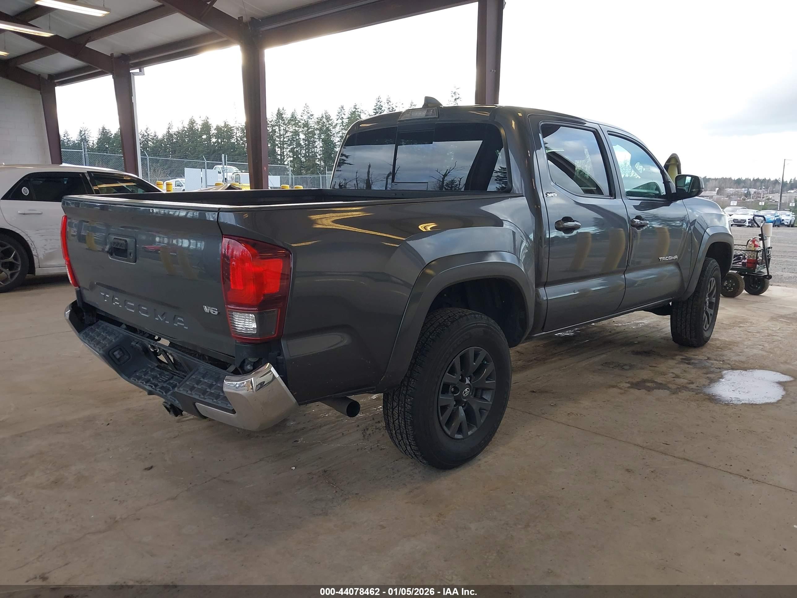 TOYOTA TACOMA image 4