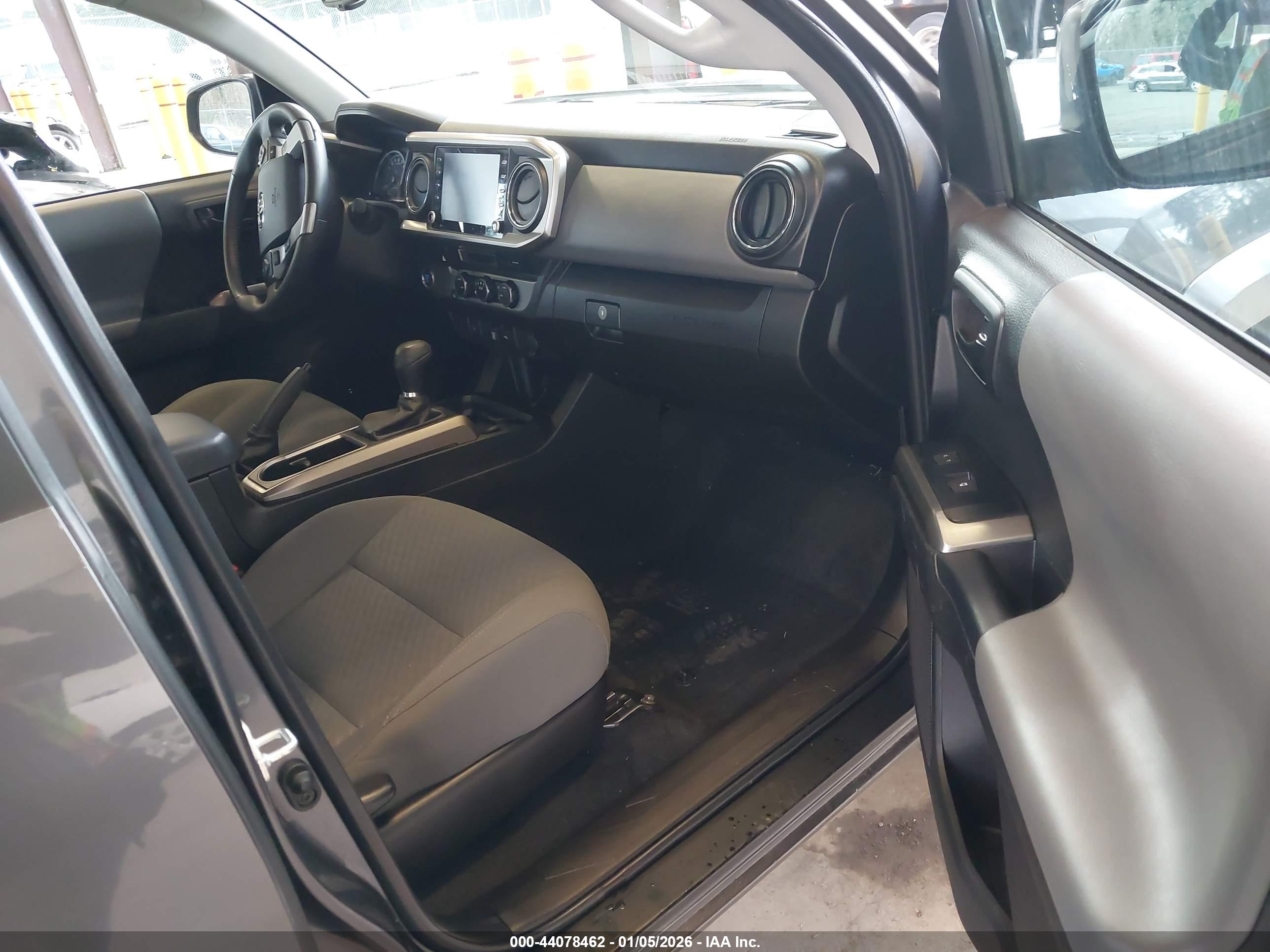 TOYOTA TACOMA image 5