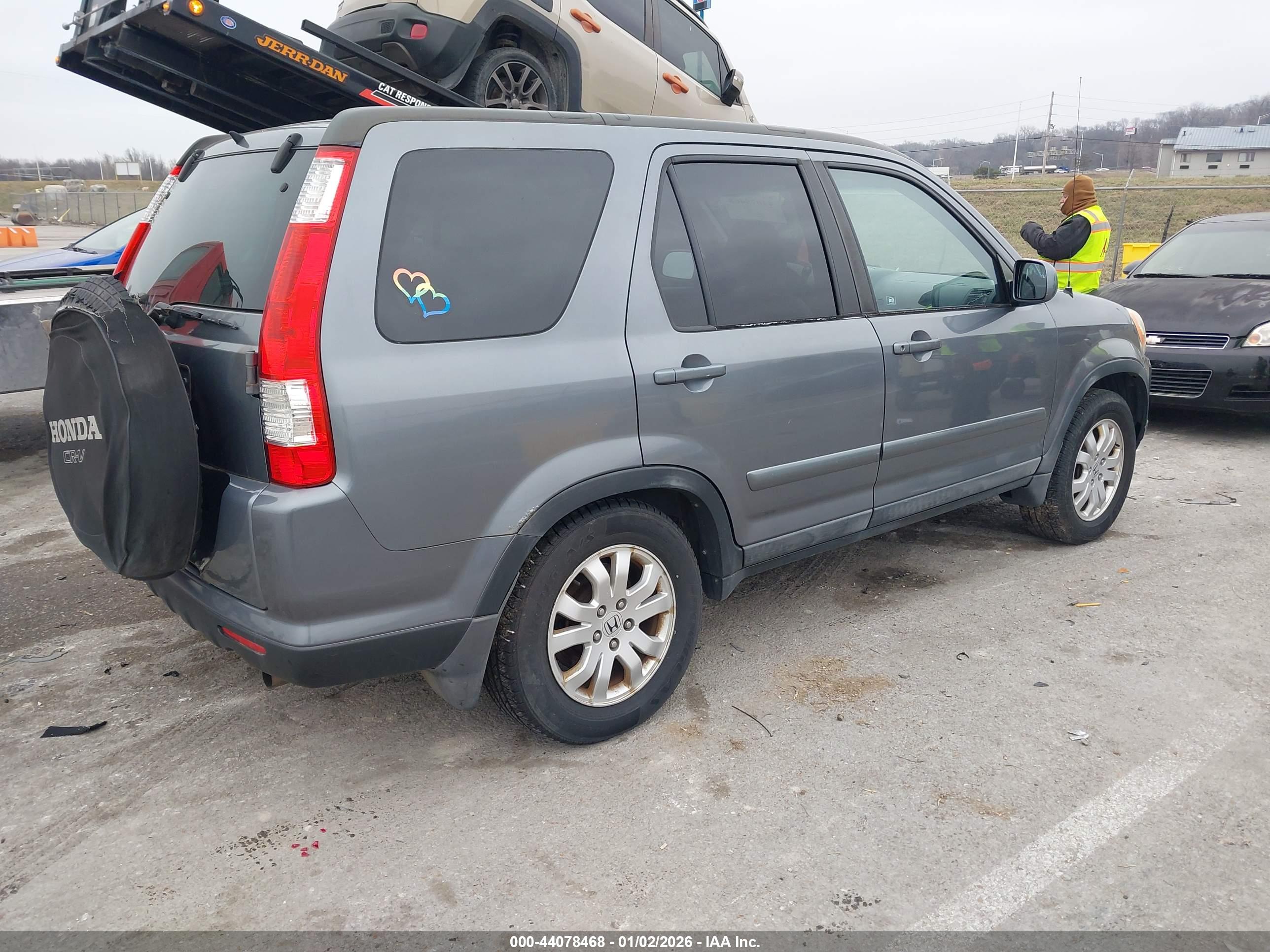HONDA CR-V image 4