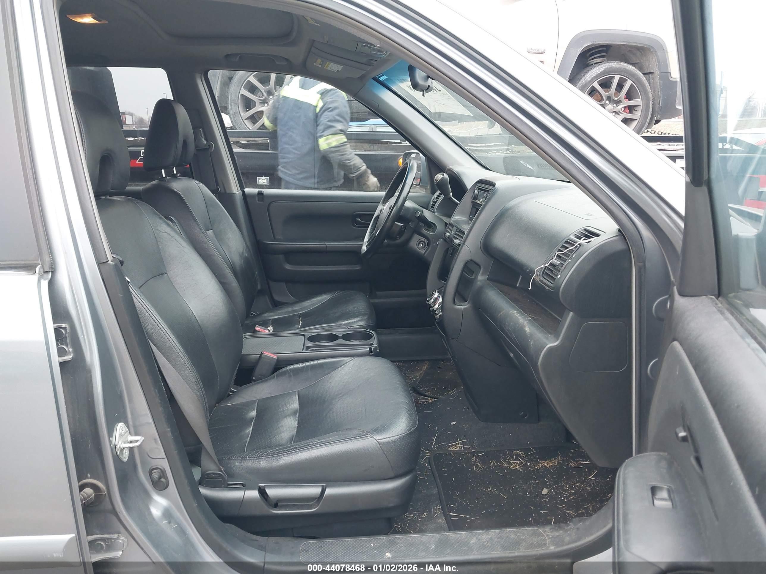 HONDA CR-V image 5
