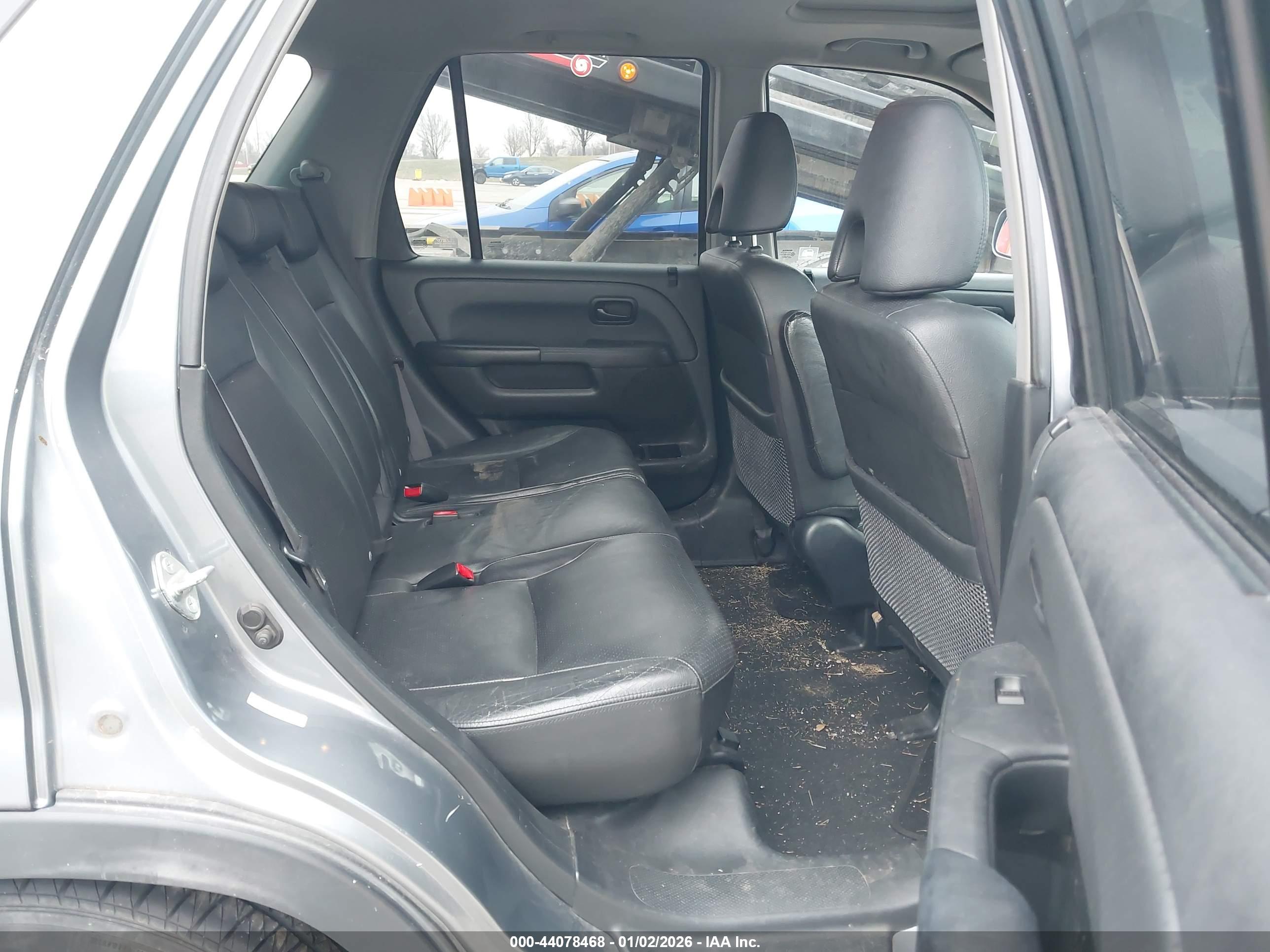 HONDA CR-V image 8