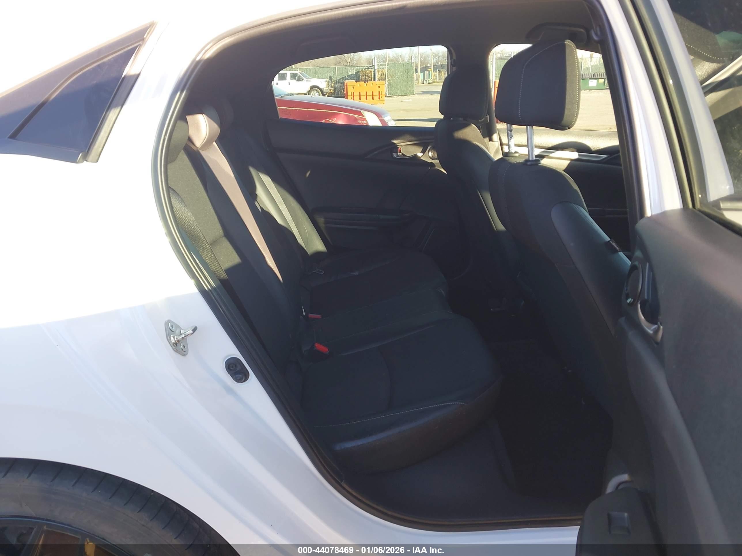 HONDA CIVIC image 8