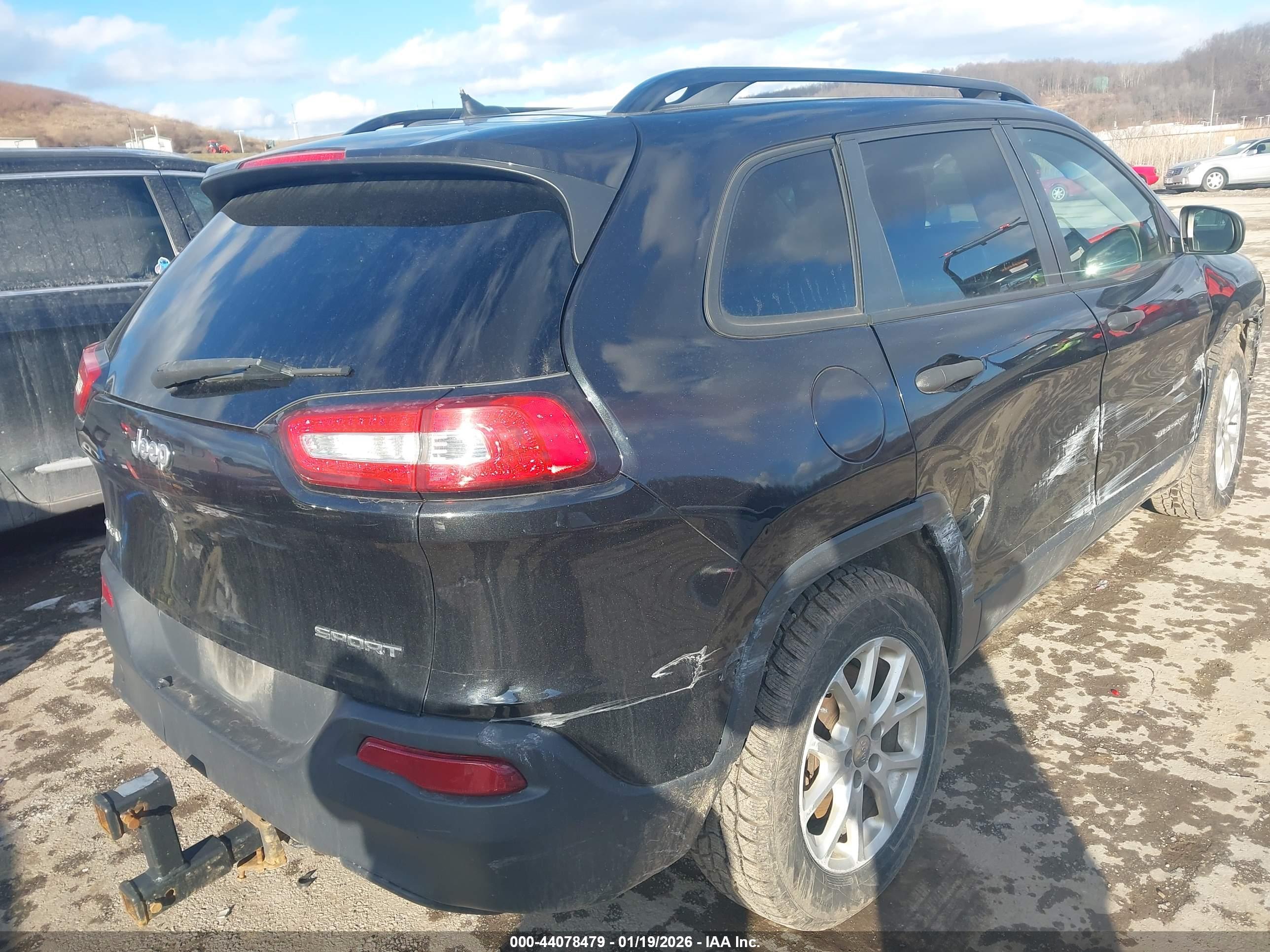 JEEP CHEROKEE image 4