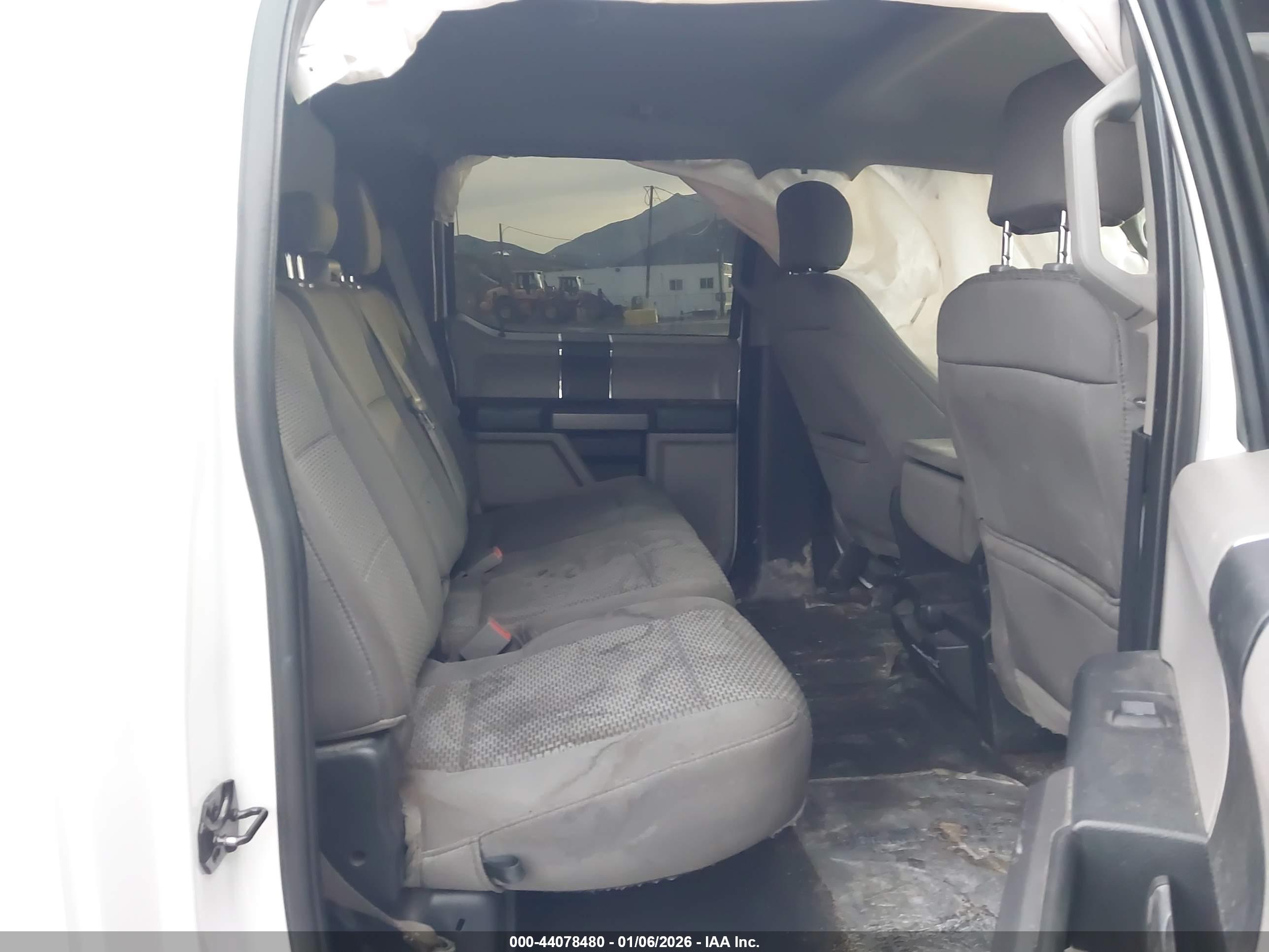 FORD F-150 image 8