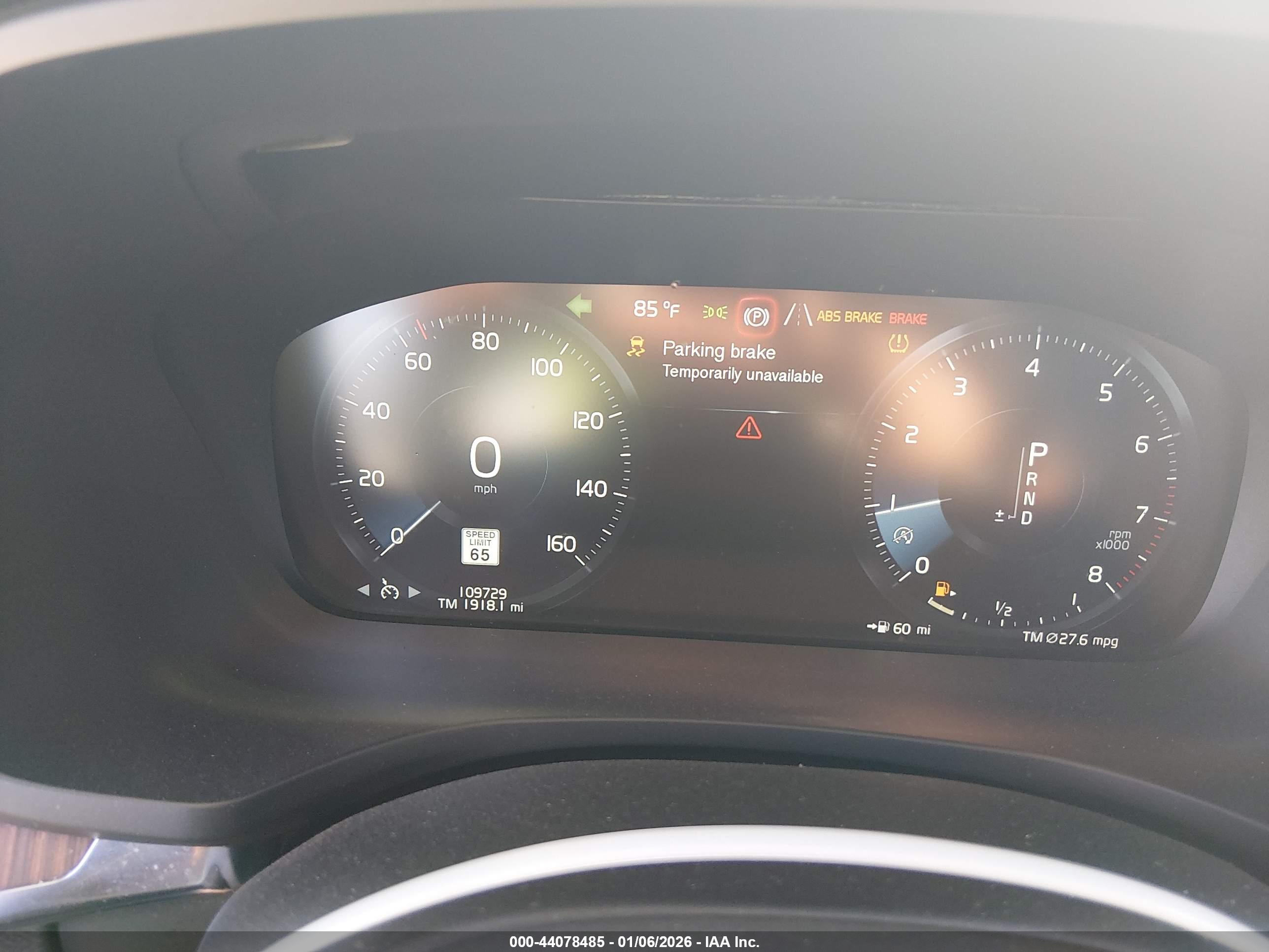 VOLVO S60 image 7