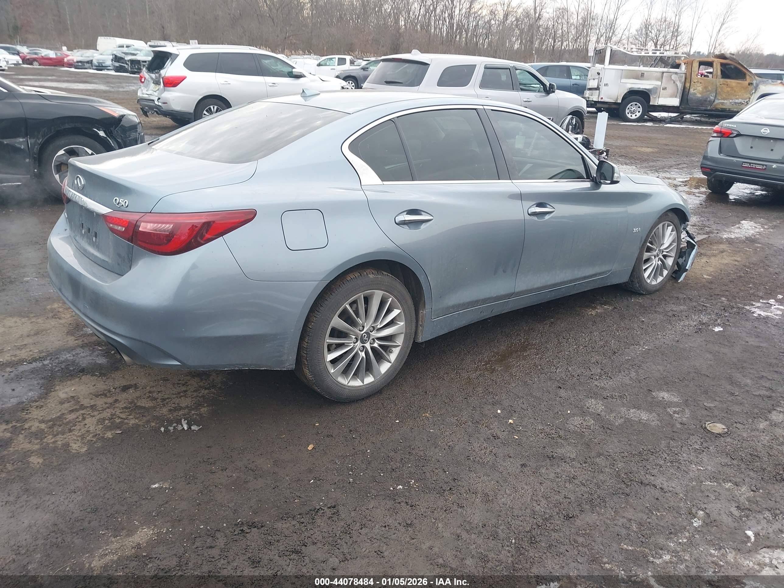INFINITI Q50 image 4