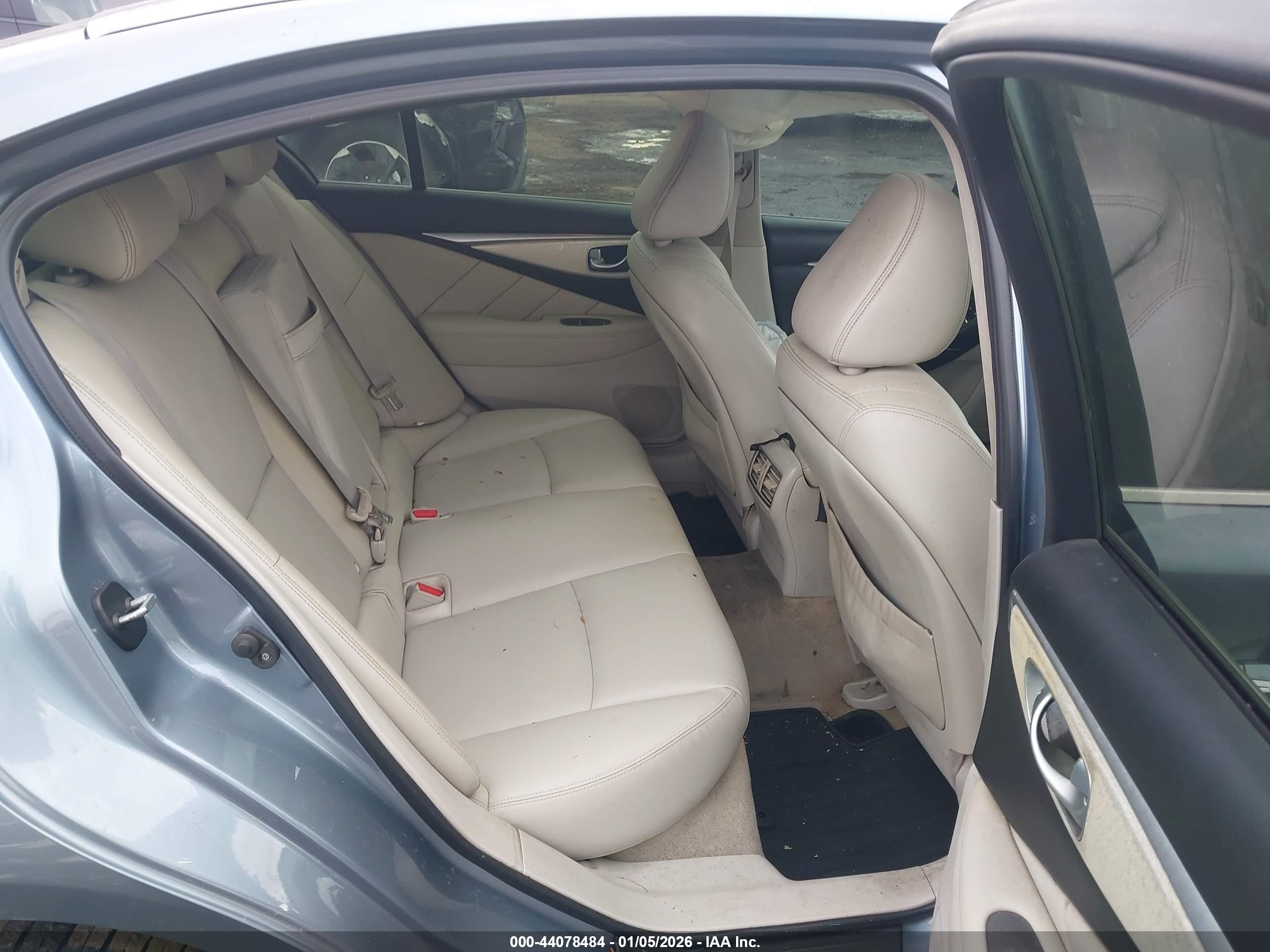INFINITI Q50 image 8
