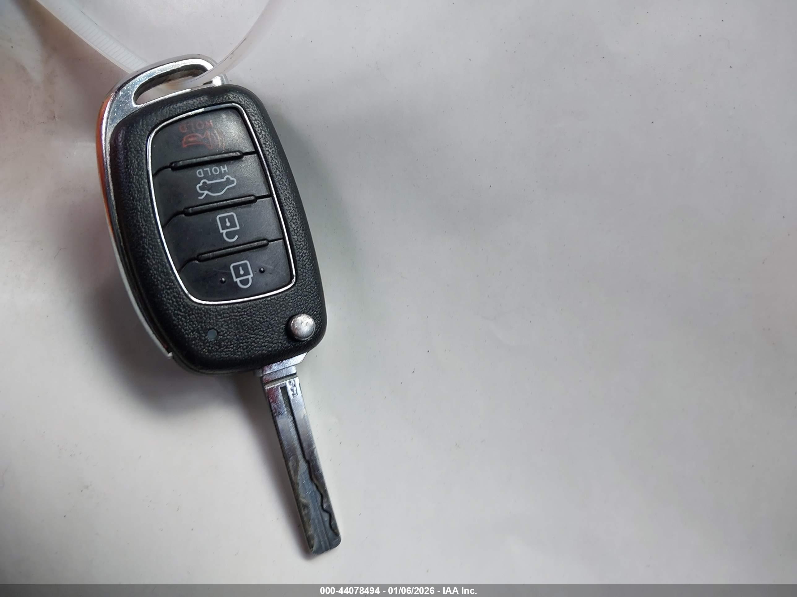 HYUNDAI SONATA image 11