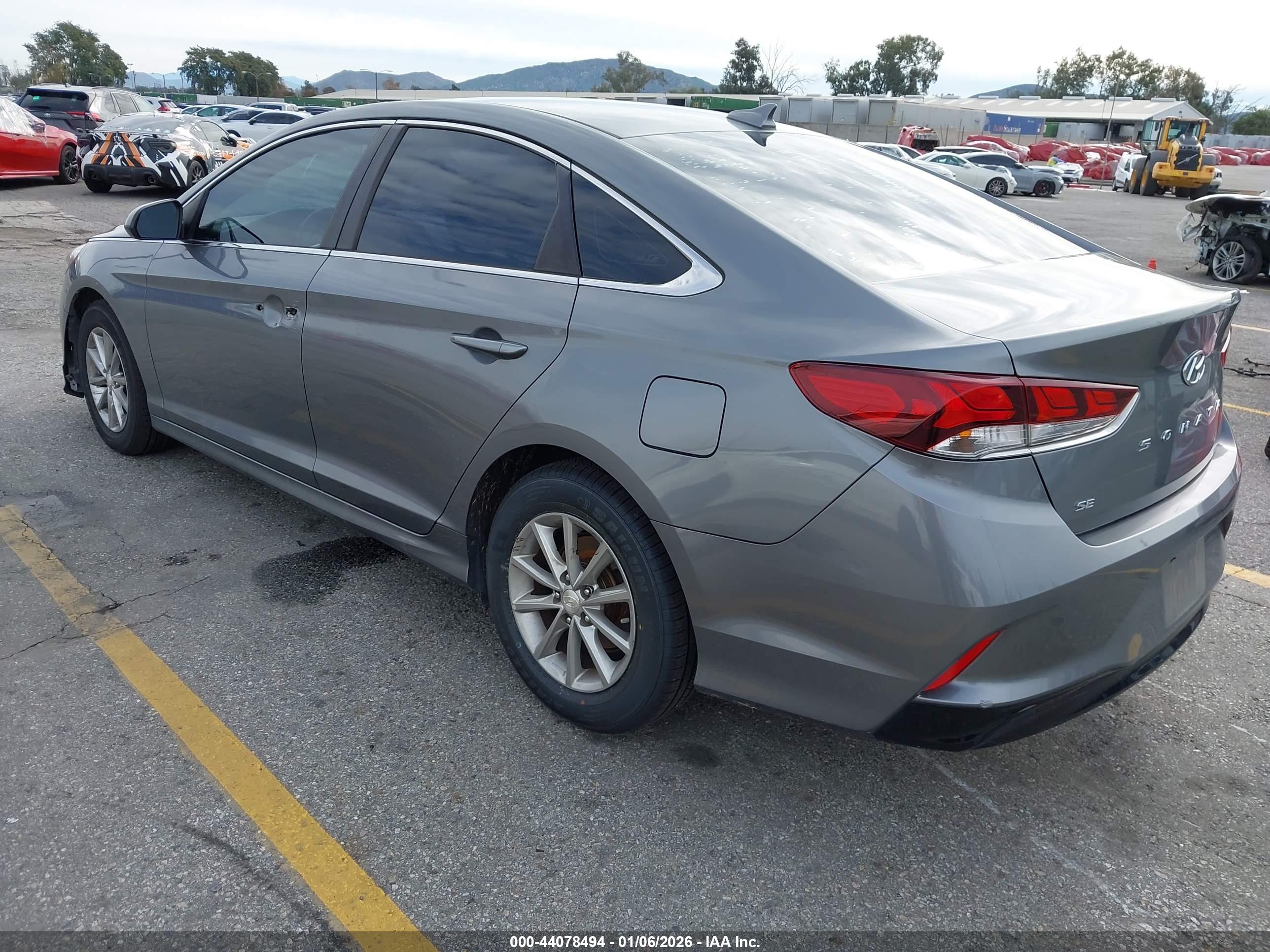 HYUNDAI SONATA image 3