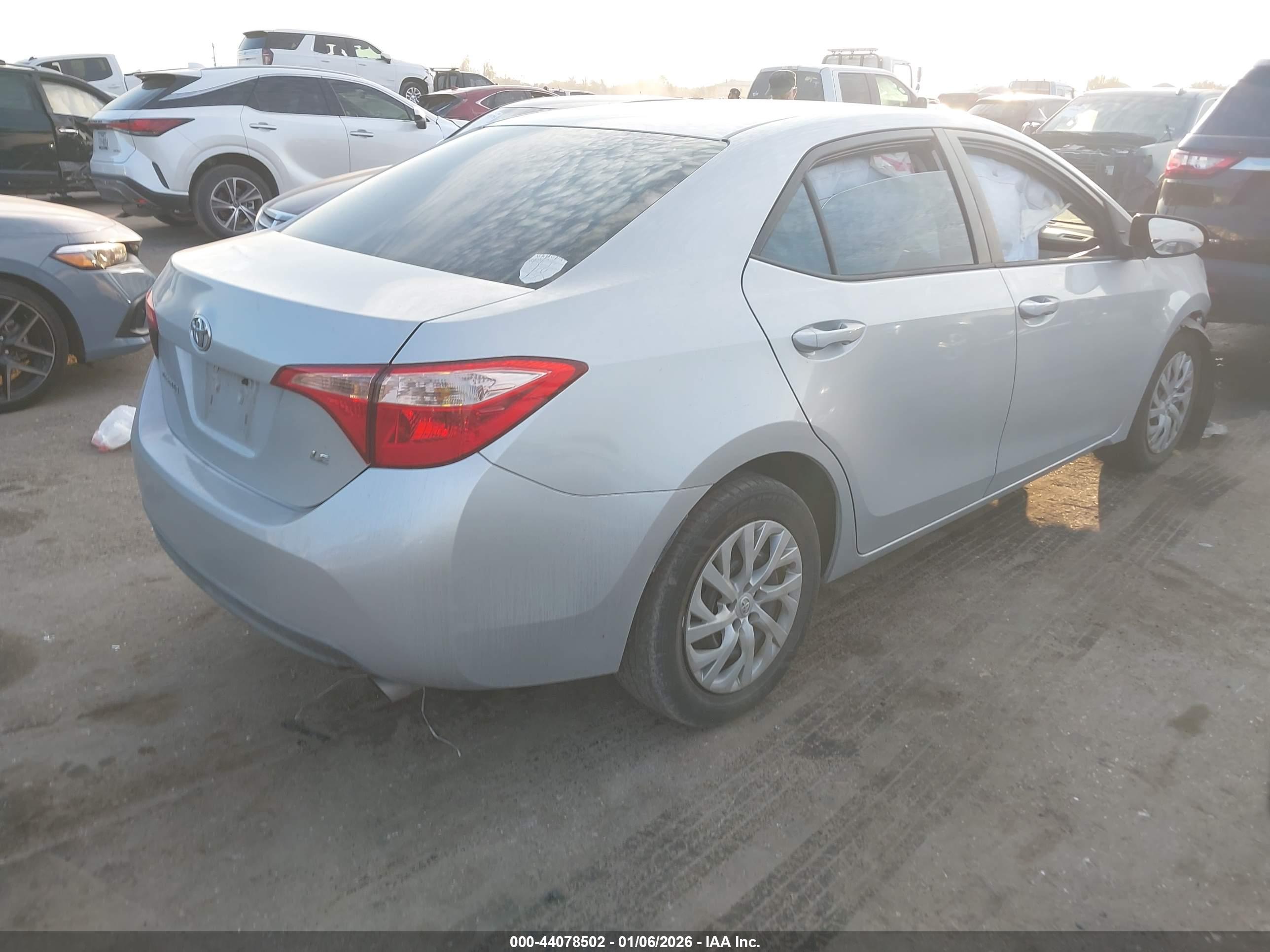 TOYOTA COROLLA image 4