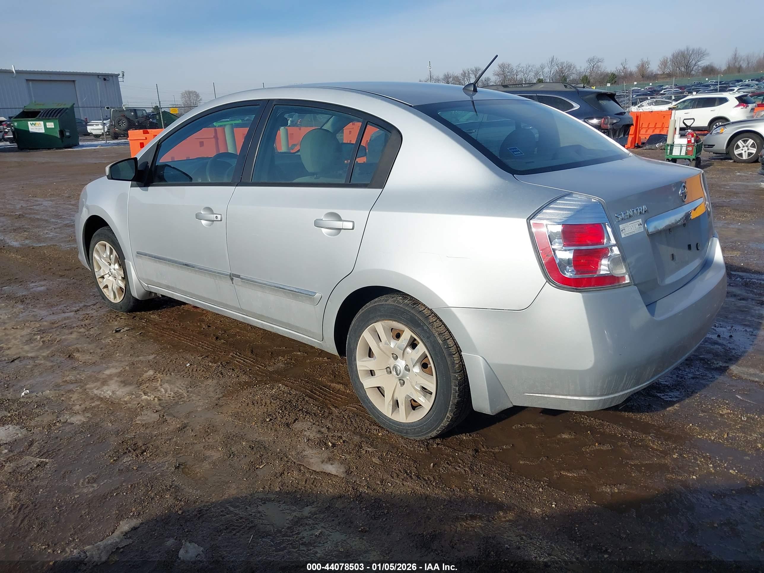 NISSAN SENTRA image 3