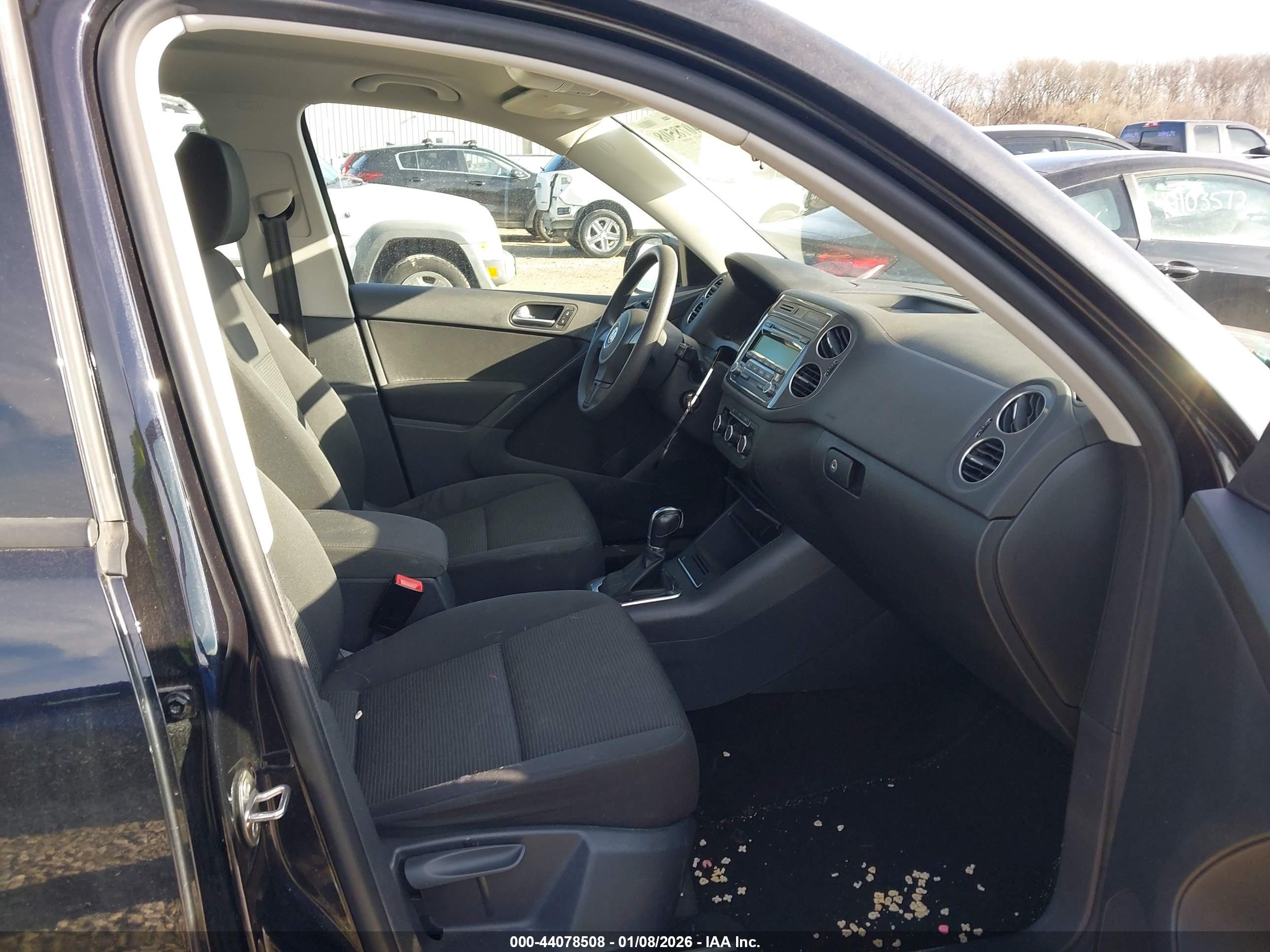 VOLKSWAGEN TIGUAN image 5