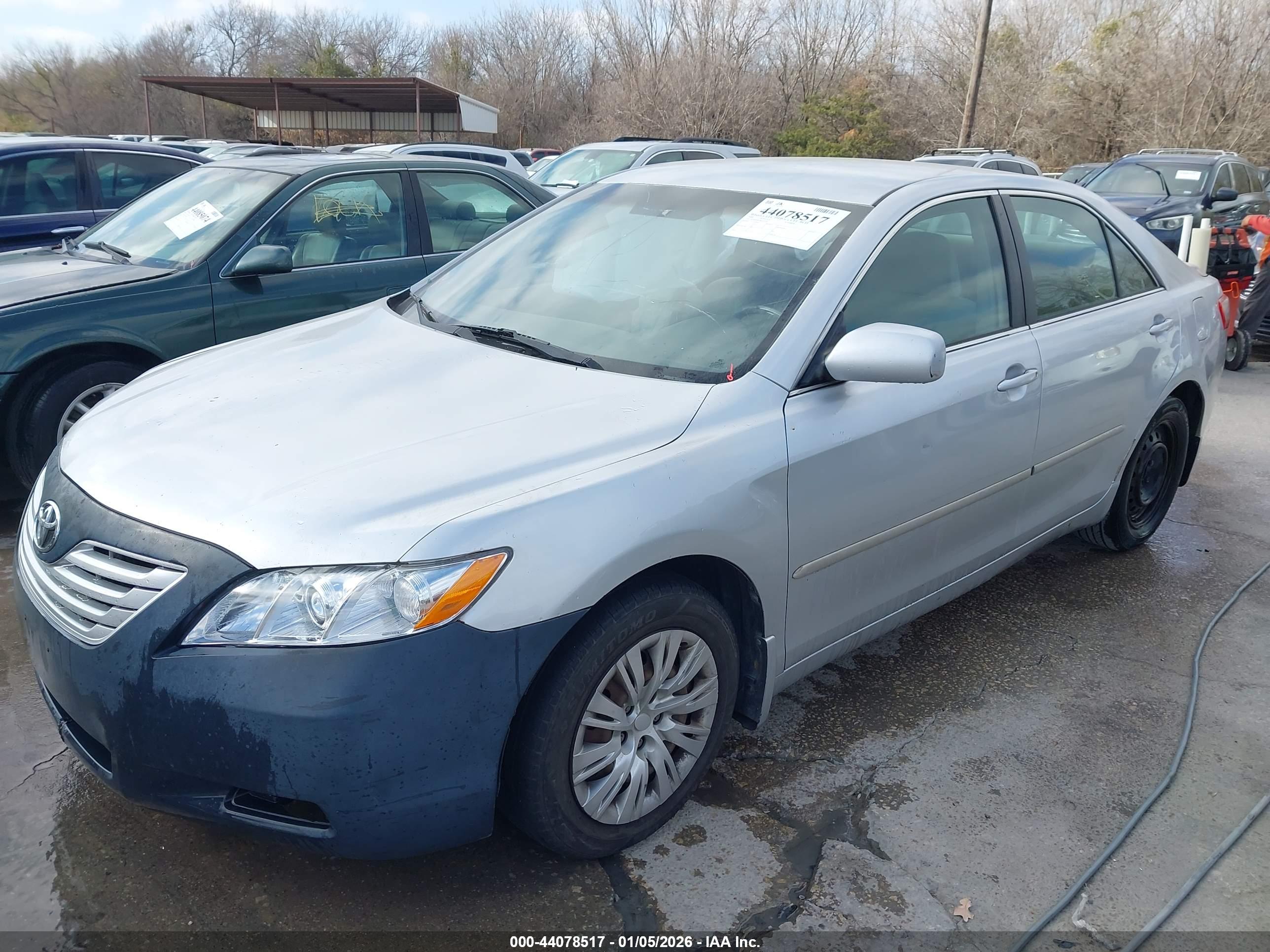 TOYOTA CAMRY image 2