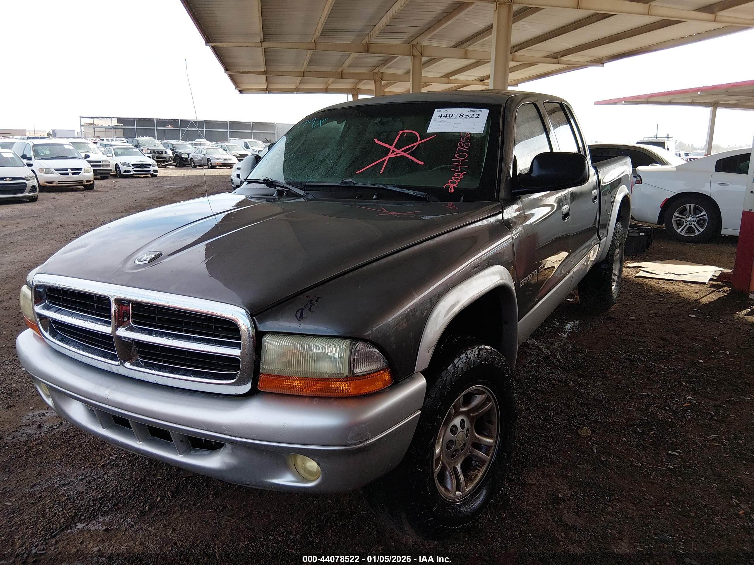DODGE DAKOTA image 2