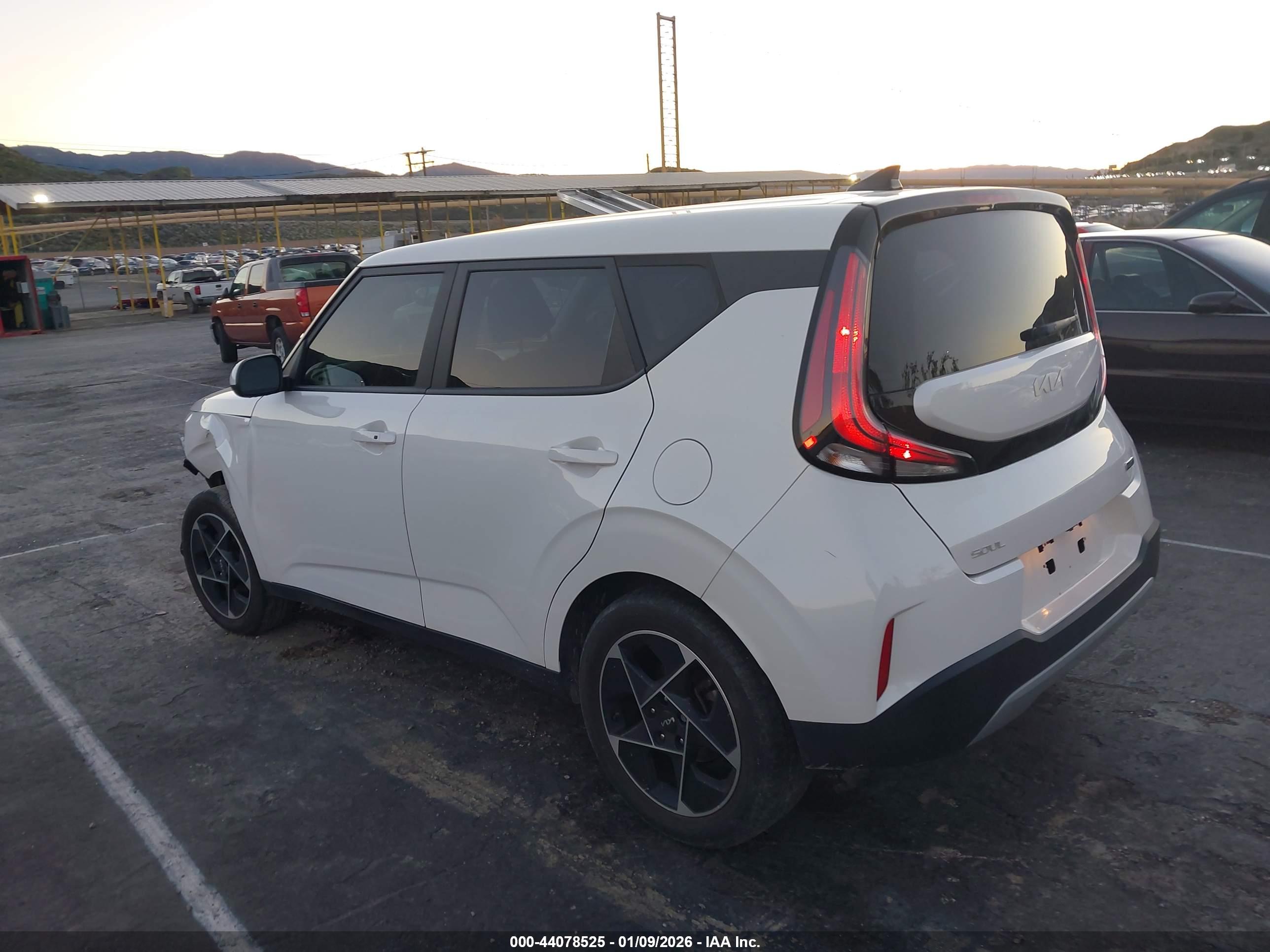 KIA SOUL image 3