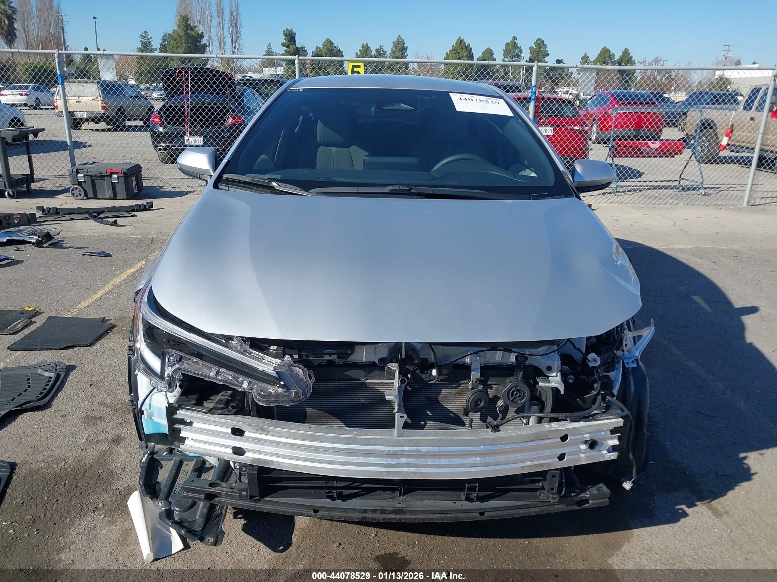 TOYOTA COROLLA image 6