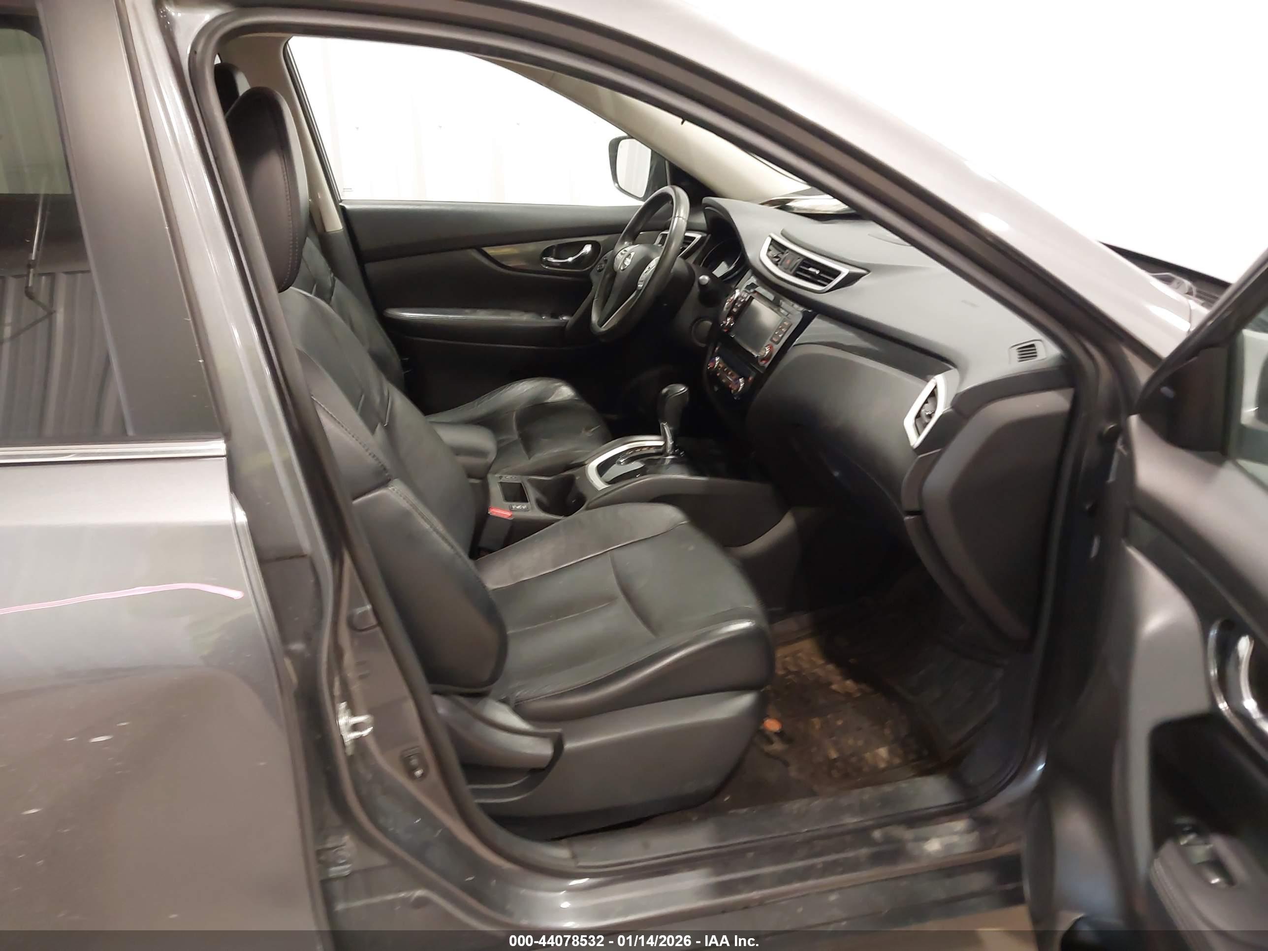 NISSAN ROGUE image 5