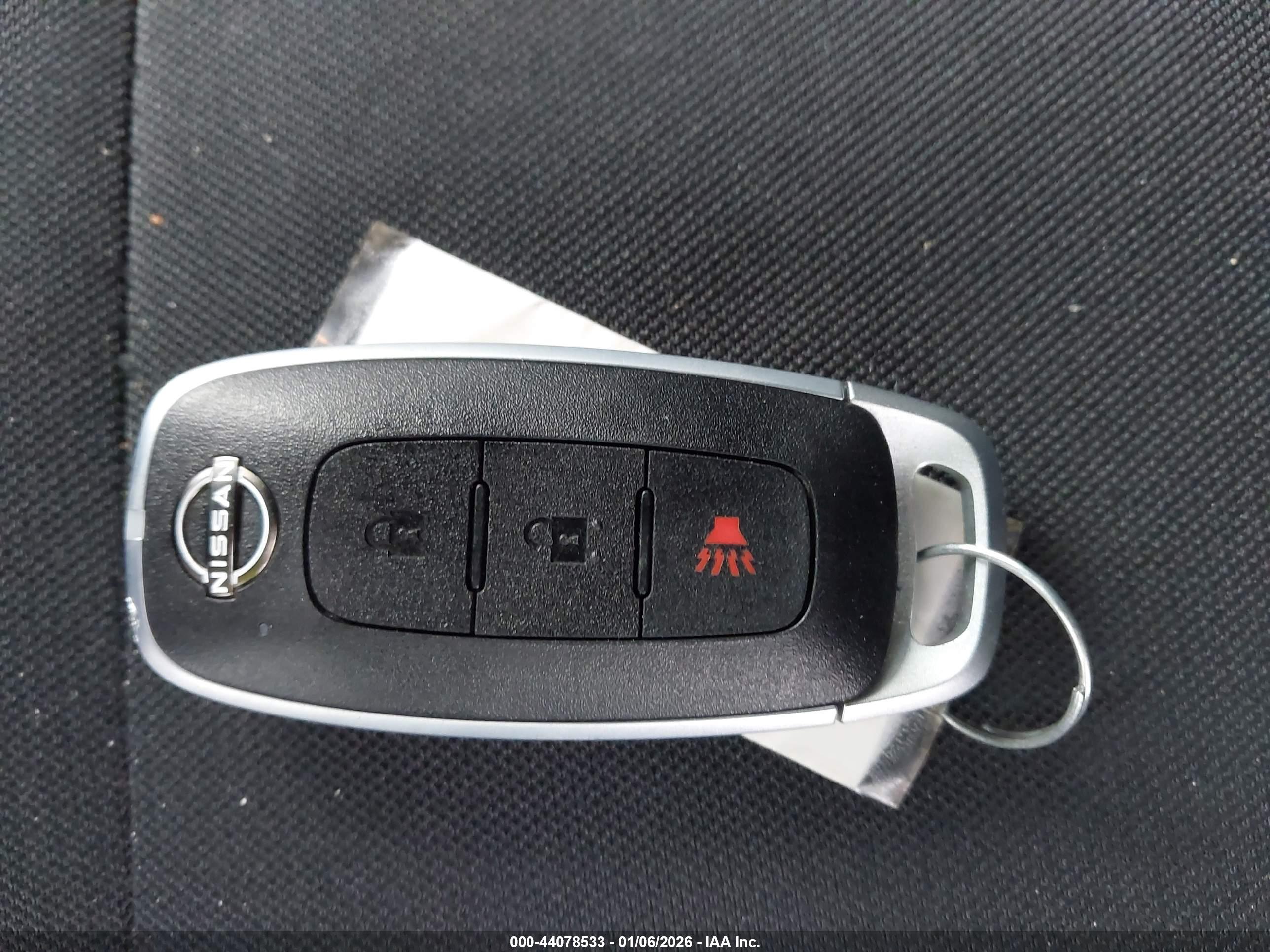 NISSAN KICKS image 11