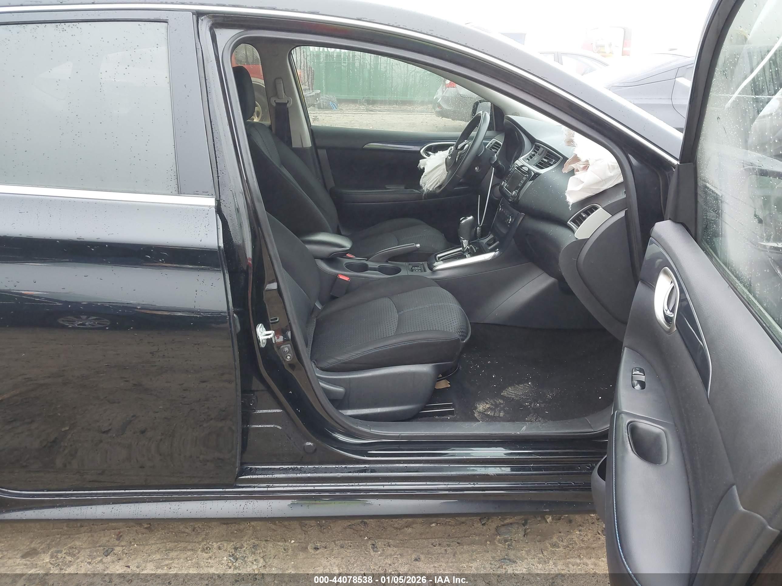 NISSAN SENTRA image 5
