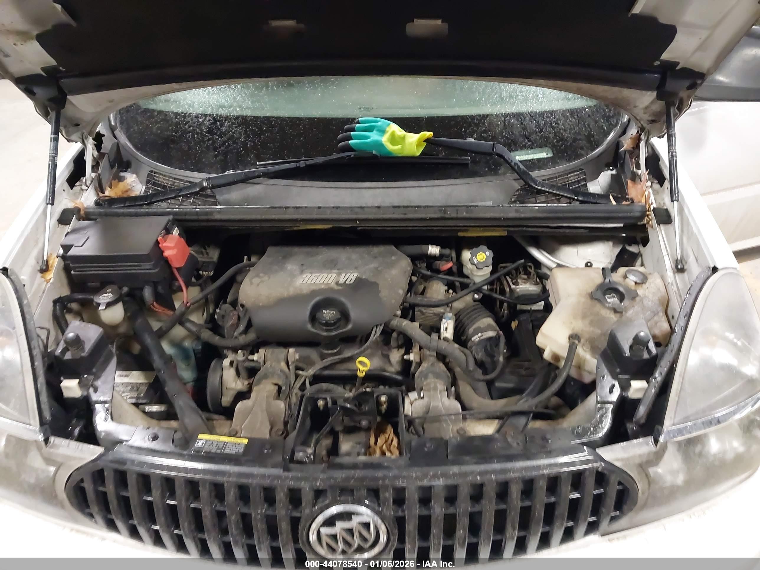 BUICK RENDEZVOUS image 10