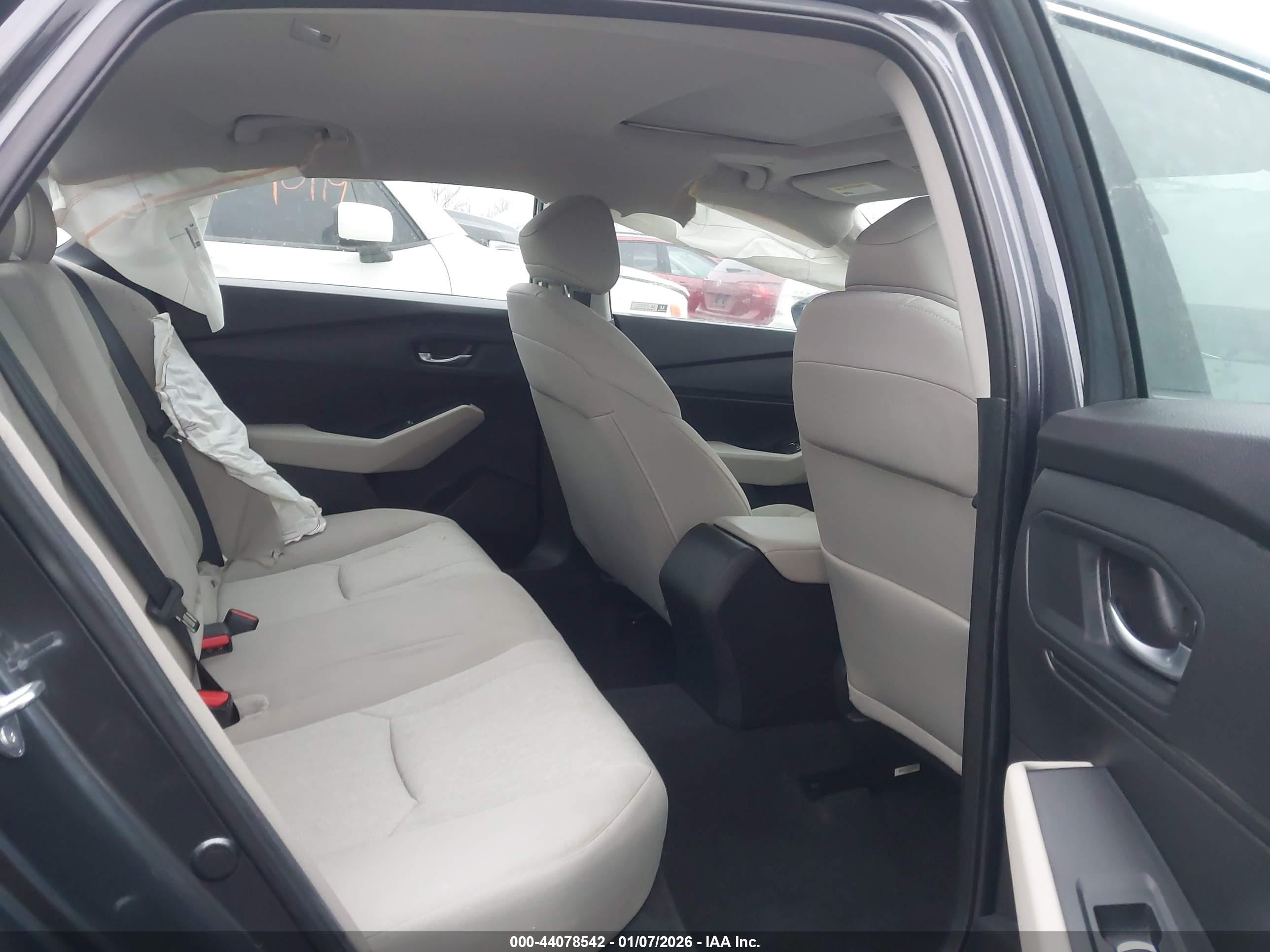 HONDA ACCORD image 8