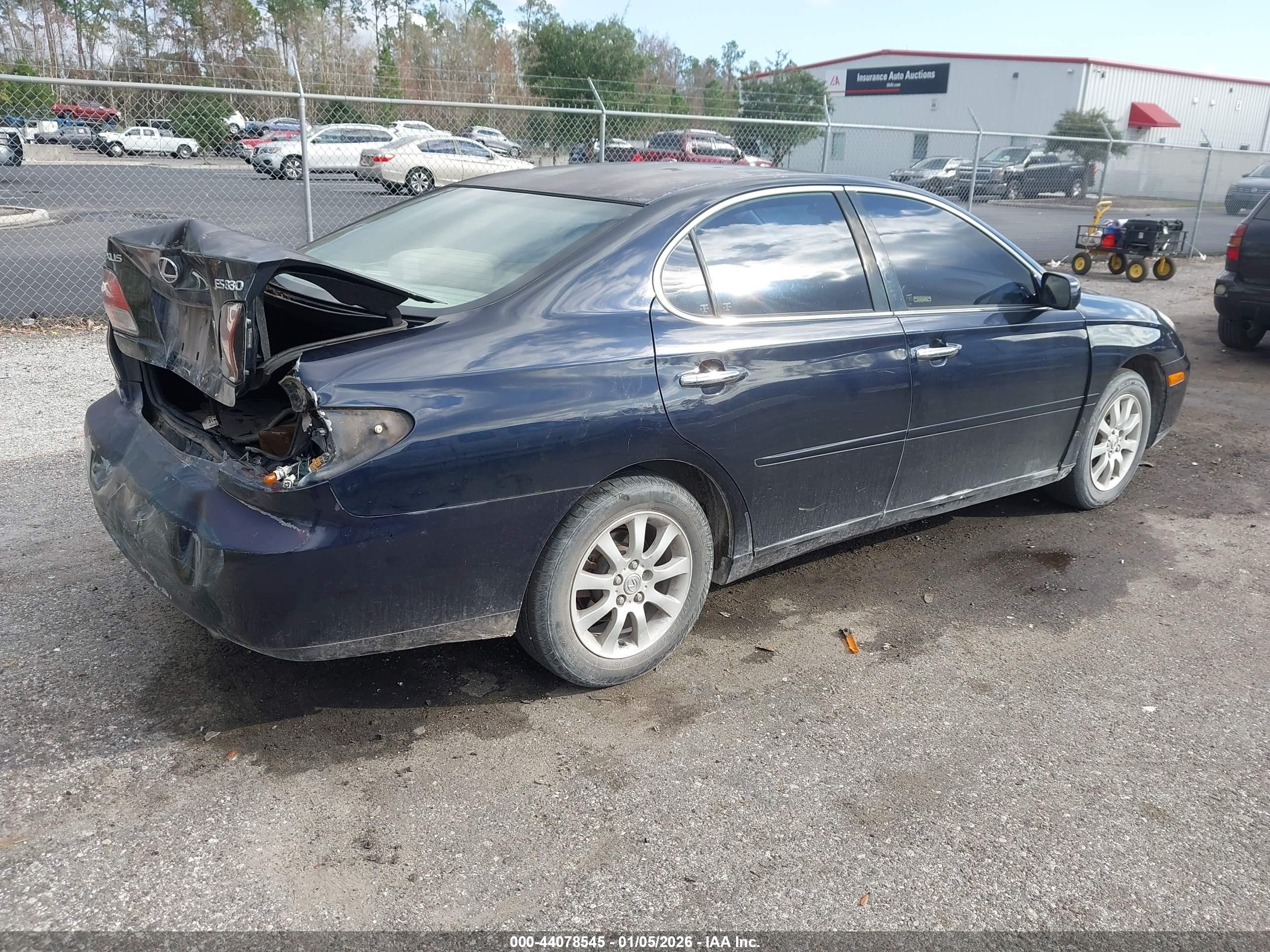 LEXUS ES image 4
