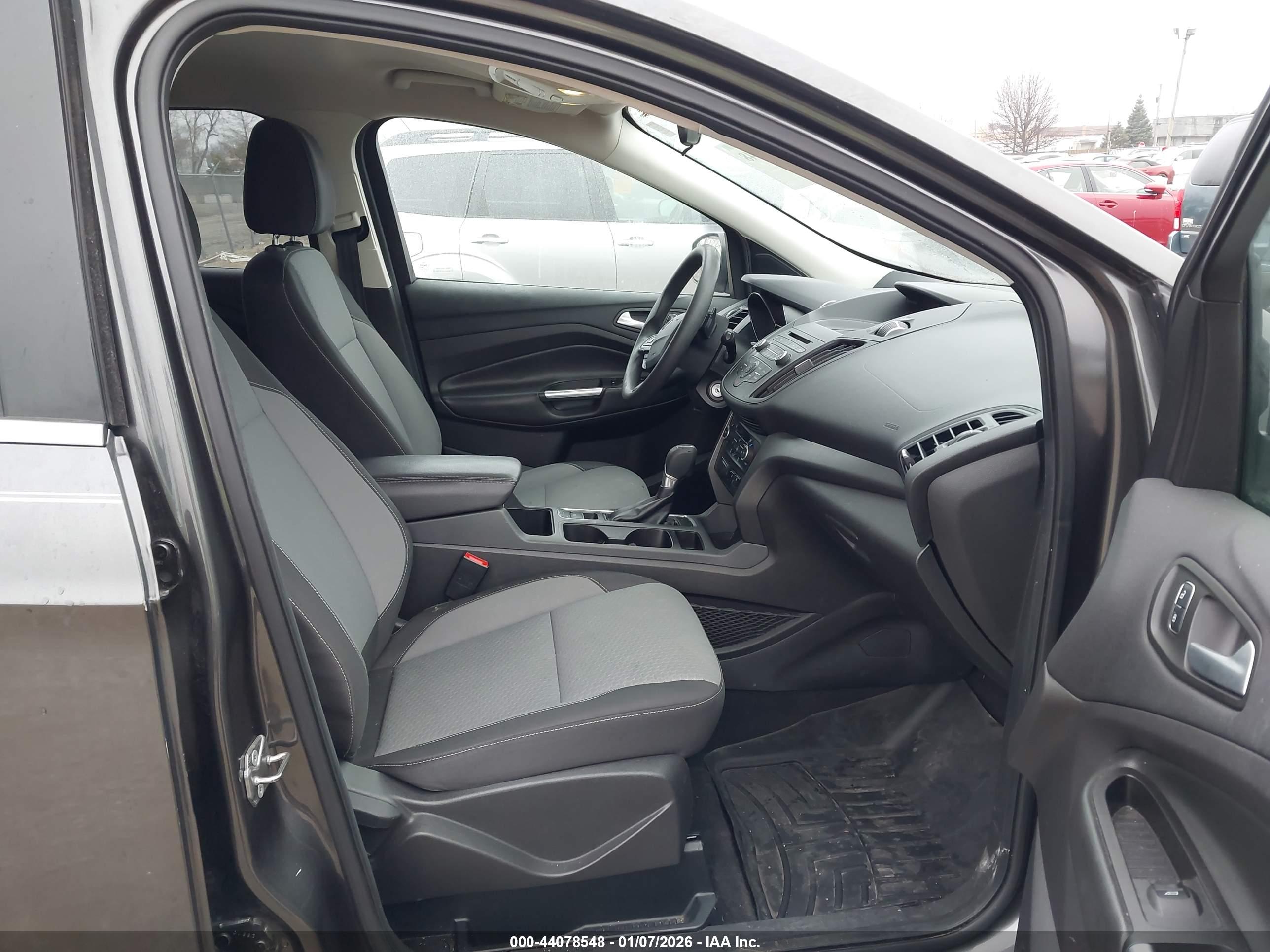 FORD ESCAPE image 5