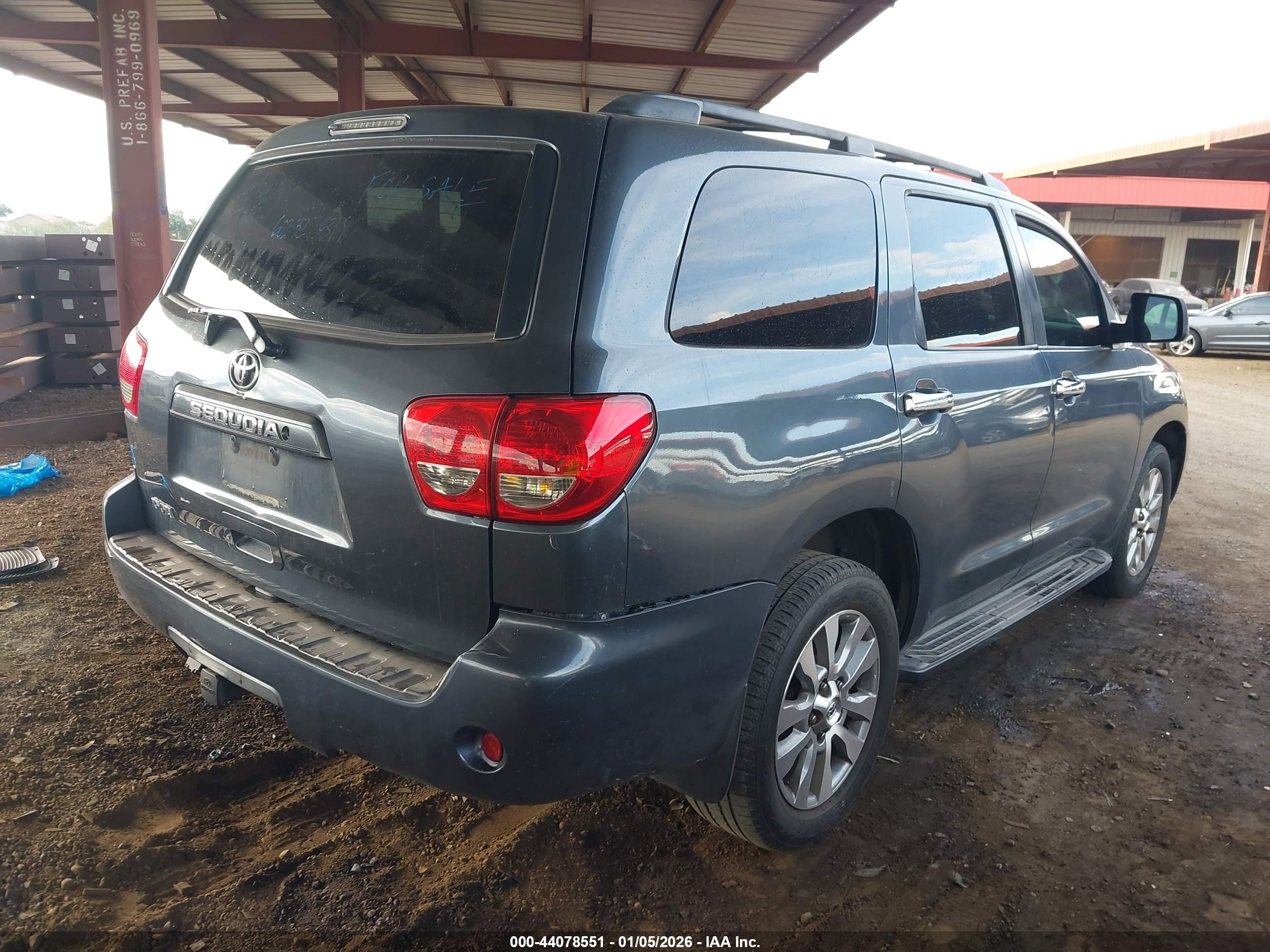 TOYOTA SEQUOIA image 4
