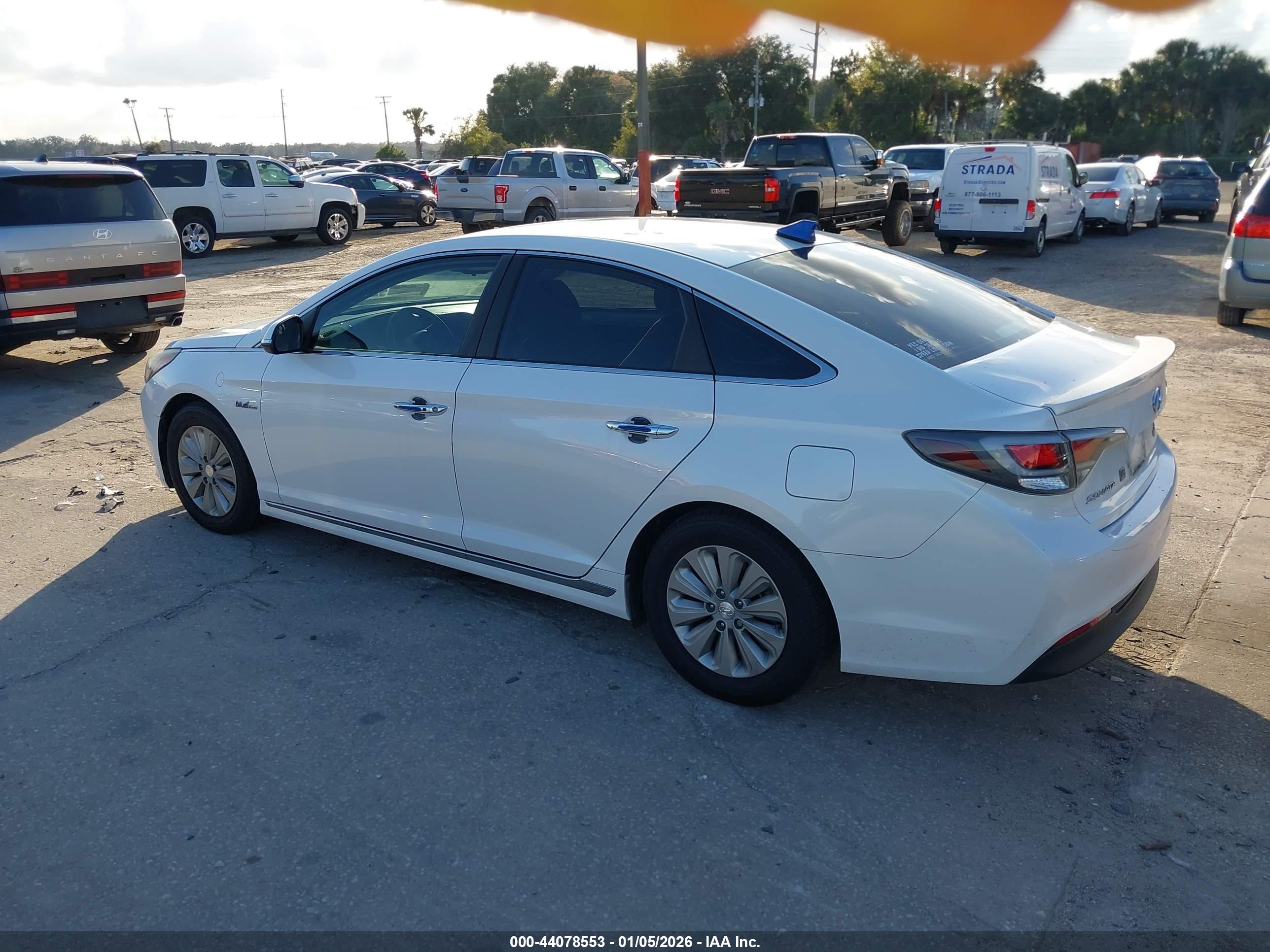 HYUNDAI SONATA image 3