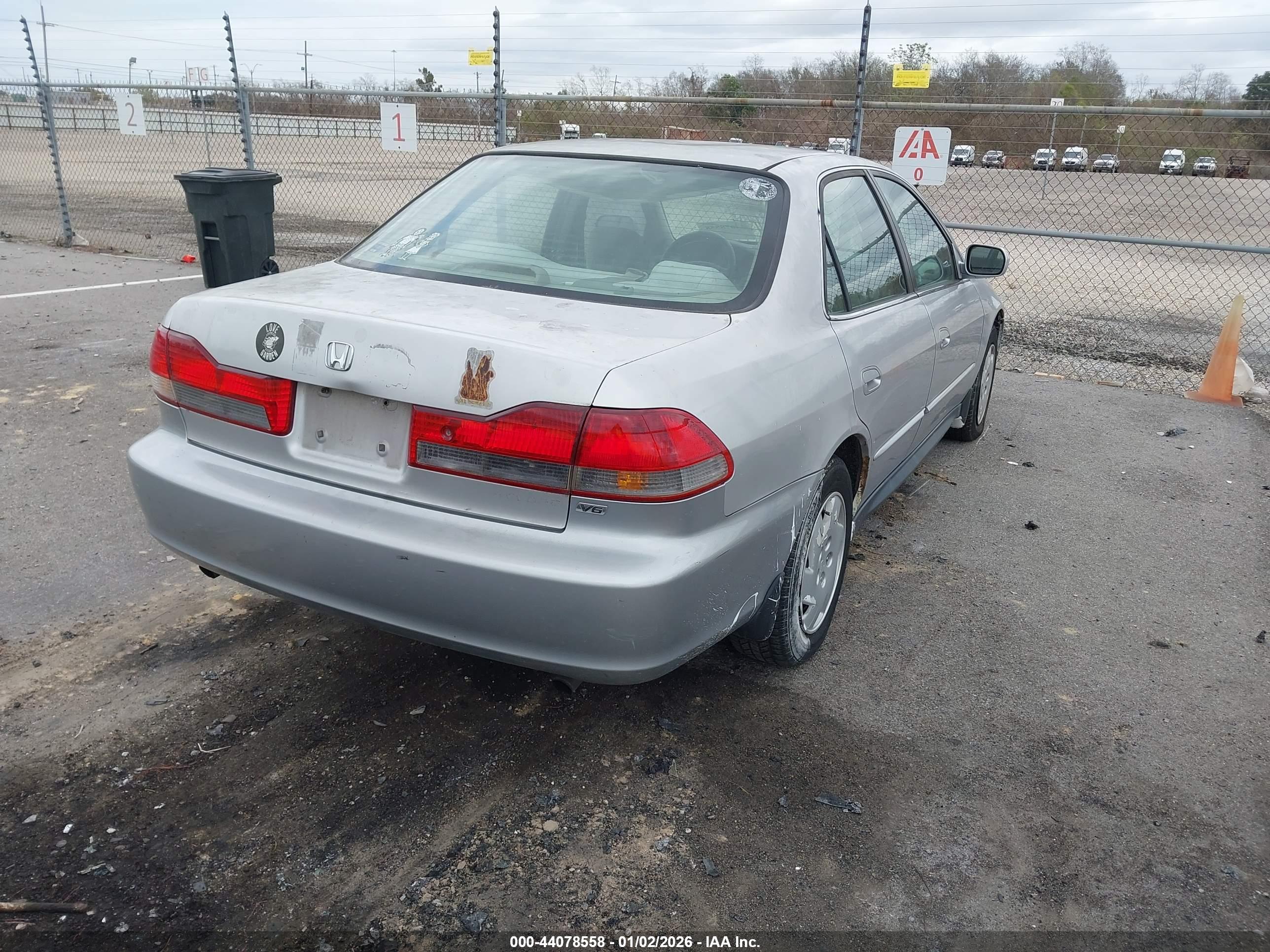 HONDA ACCORD image 4