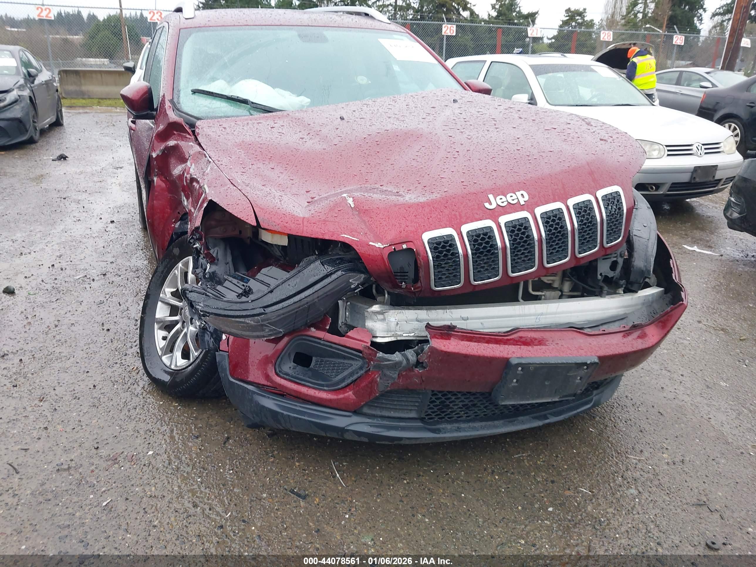 JEEP CHEROKEE image 6