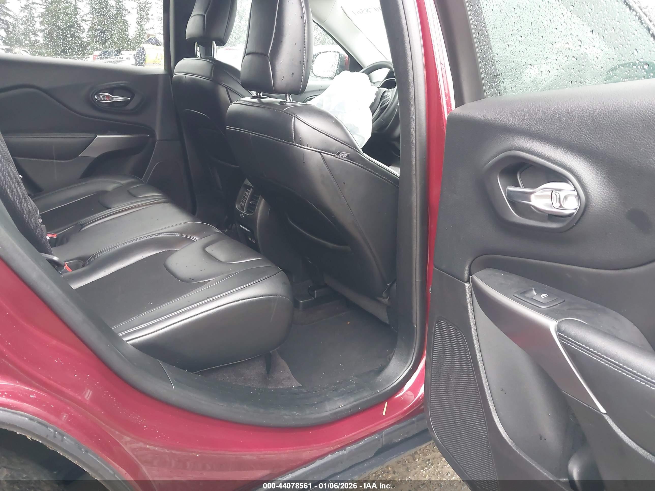 JEEP CHEROKEE image 8