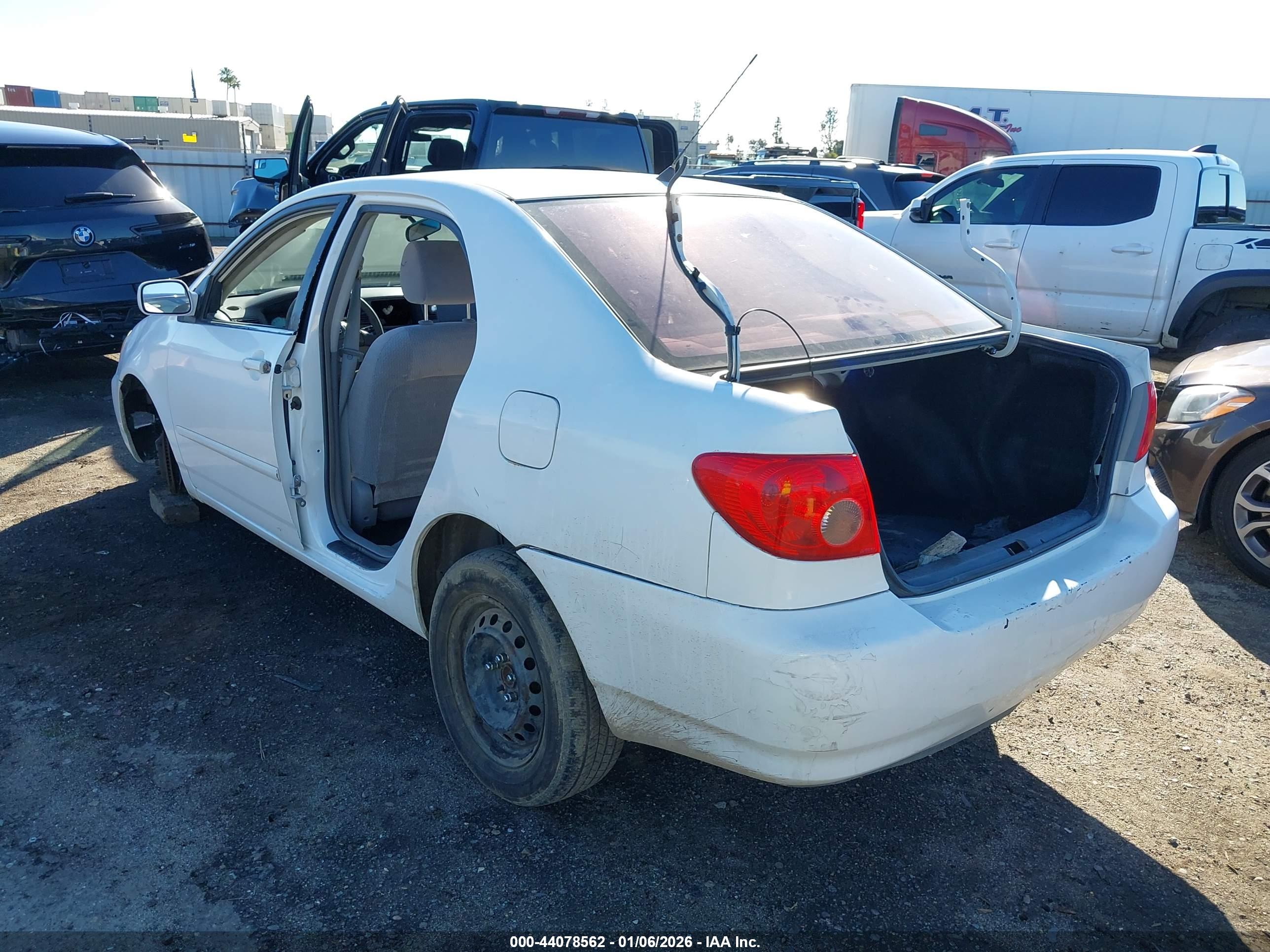 TOYOTA COROLLA image 3