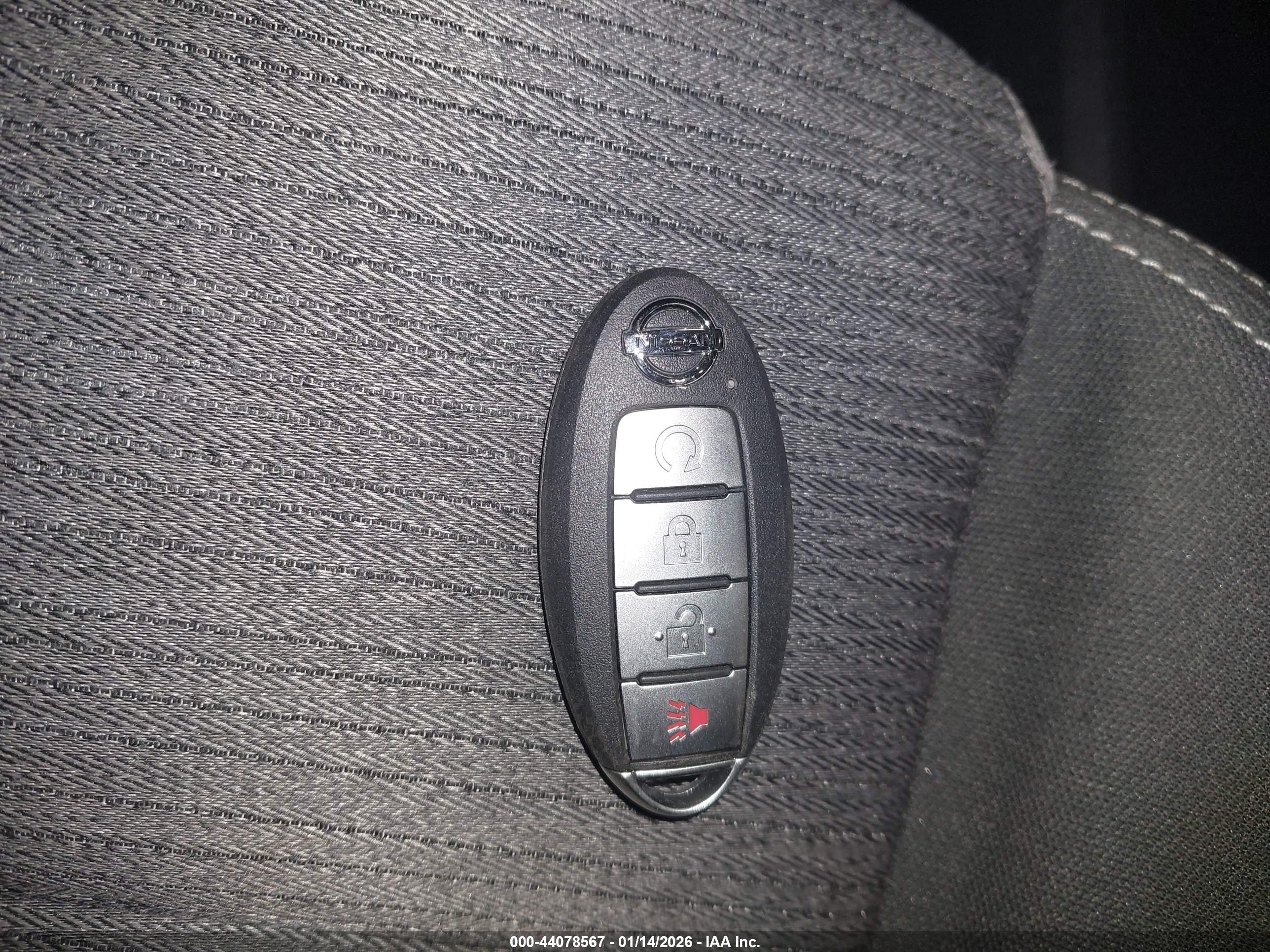 NISSAN ROGUE image 11
