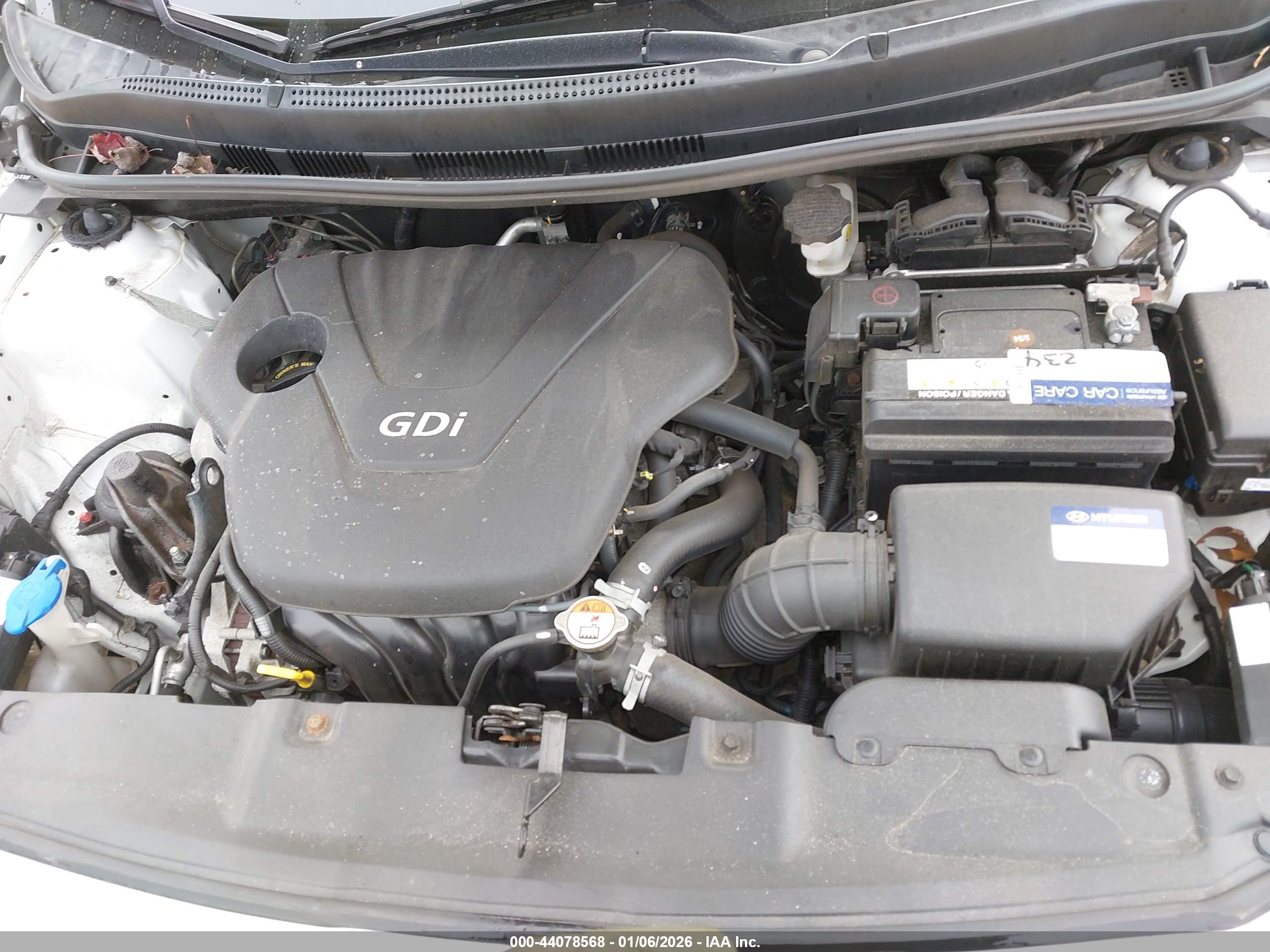HYUNDAI ACCENT image 10