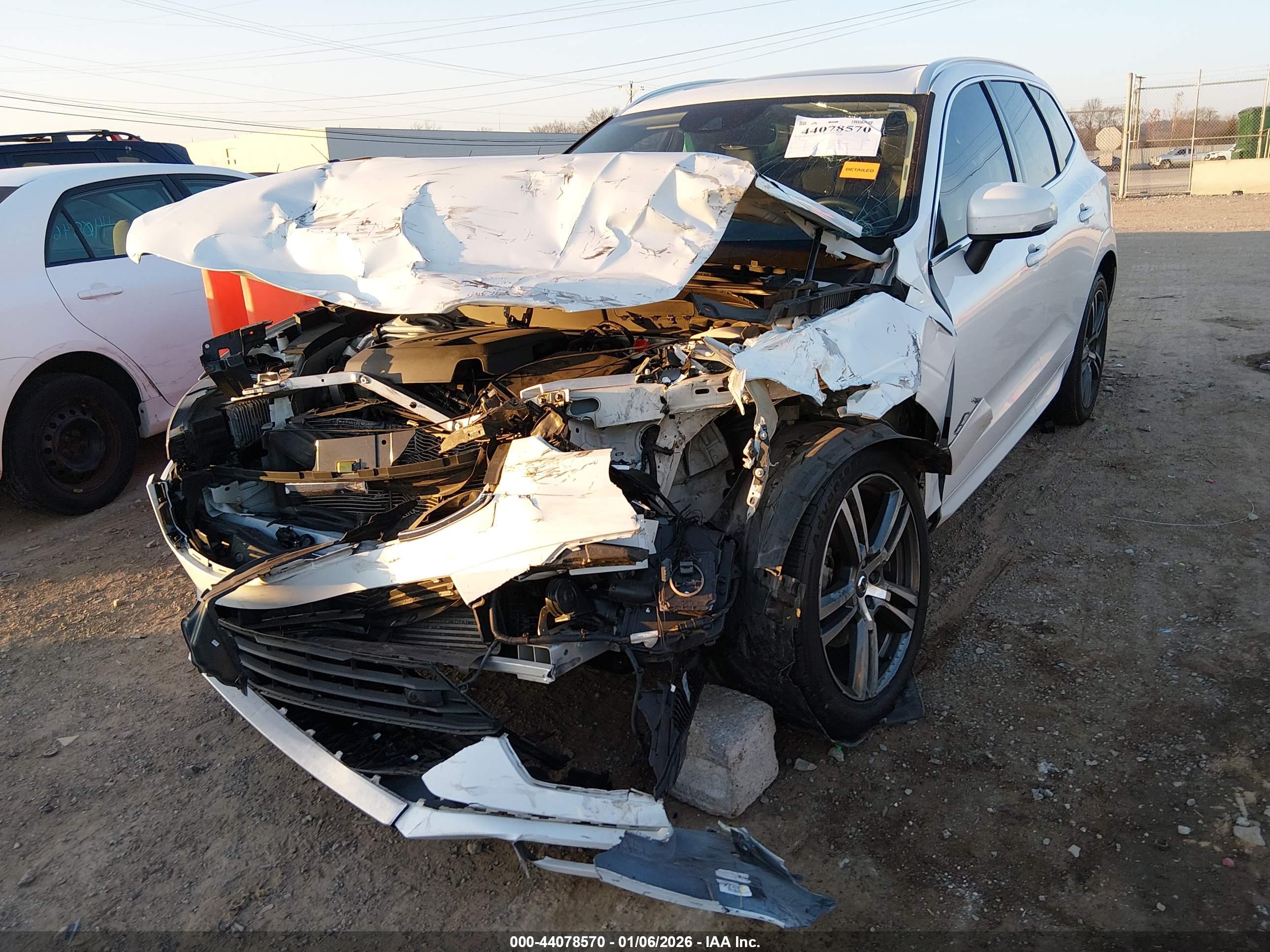 VOLVO XC60 image 6