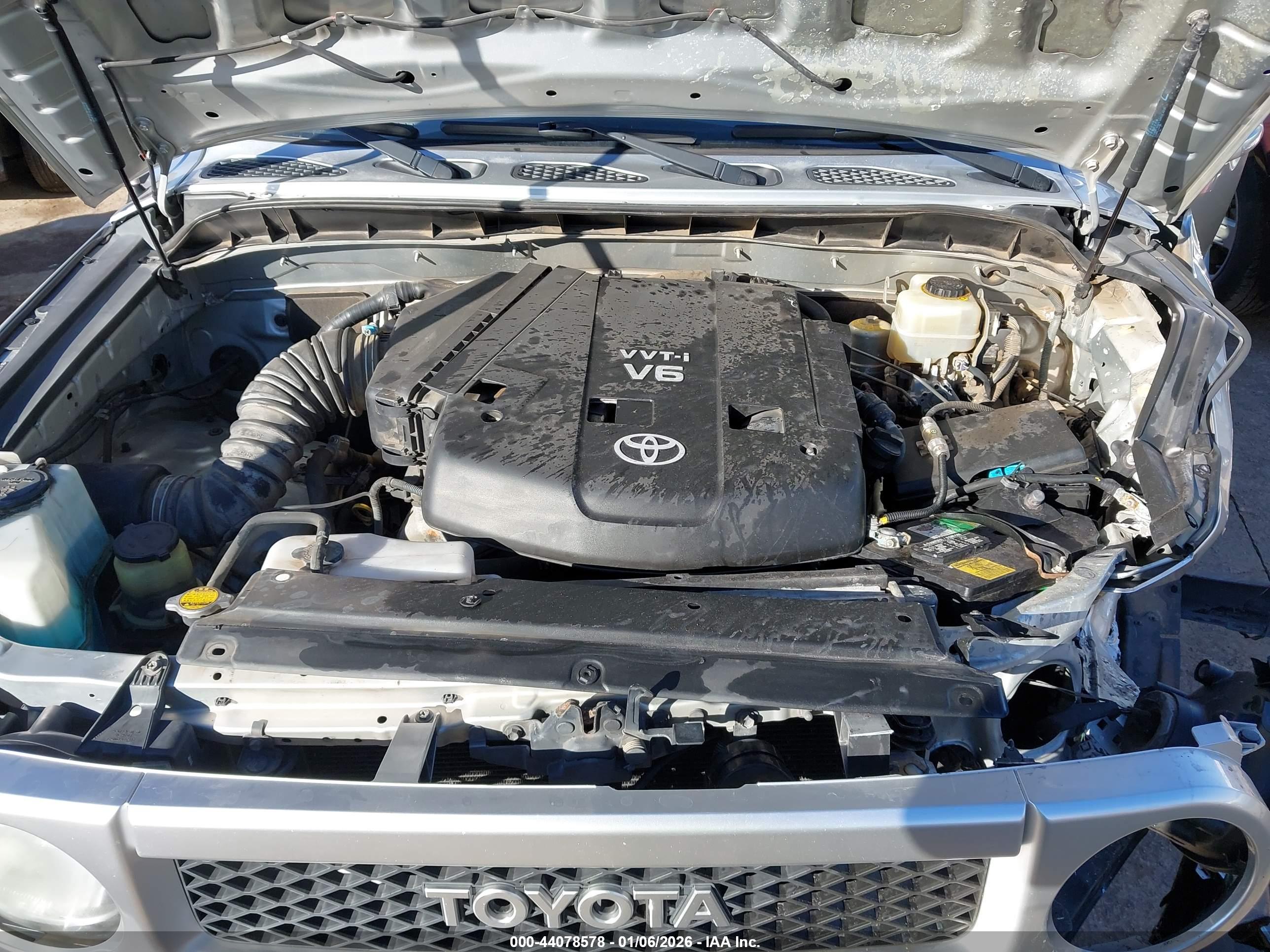 TOYOTA FJ image 10