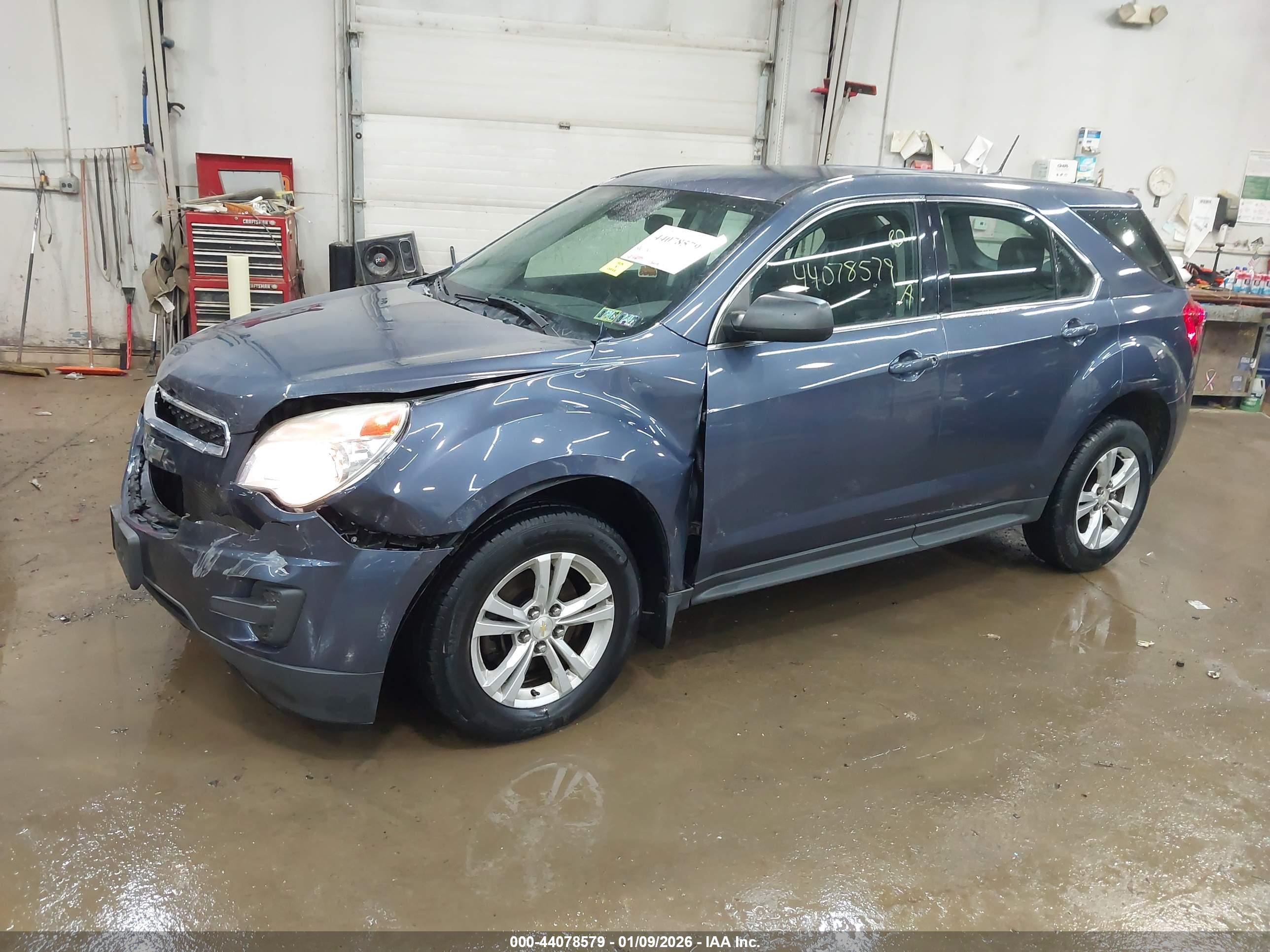CHEVROLET EQUINOX image 2