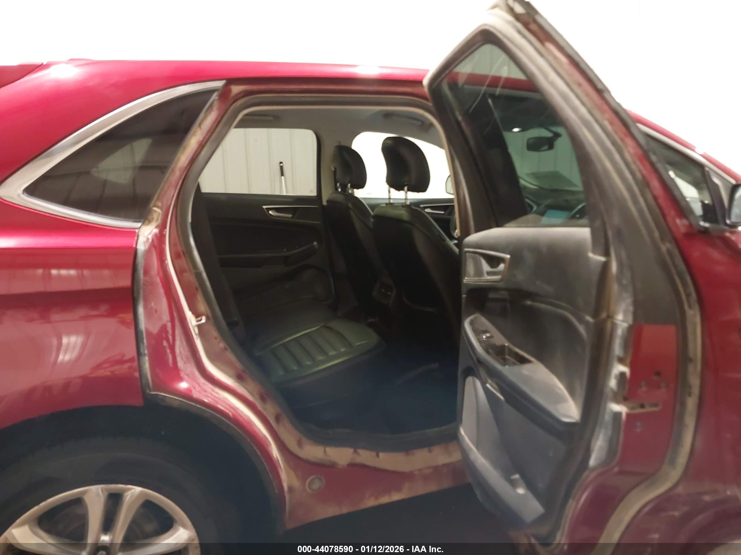 FORD EDGE image 8