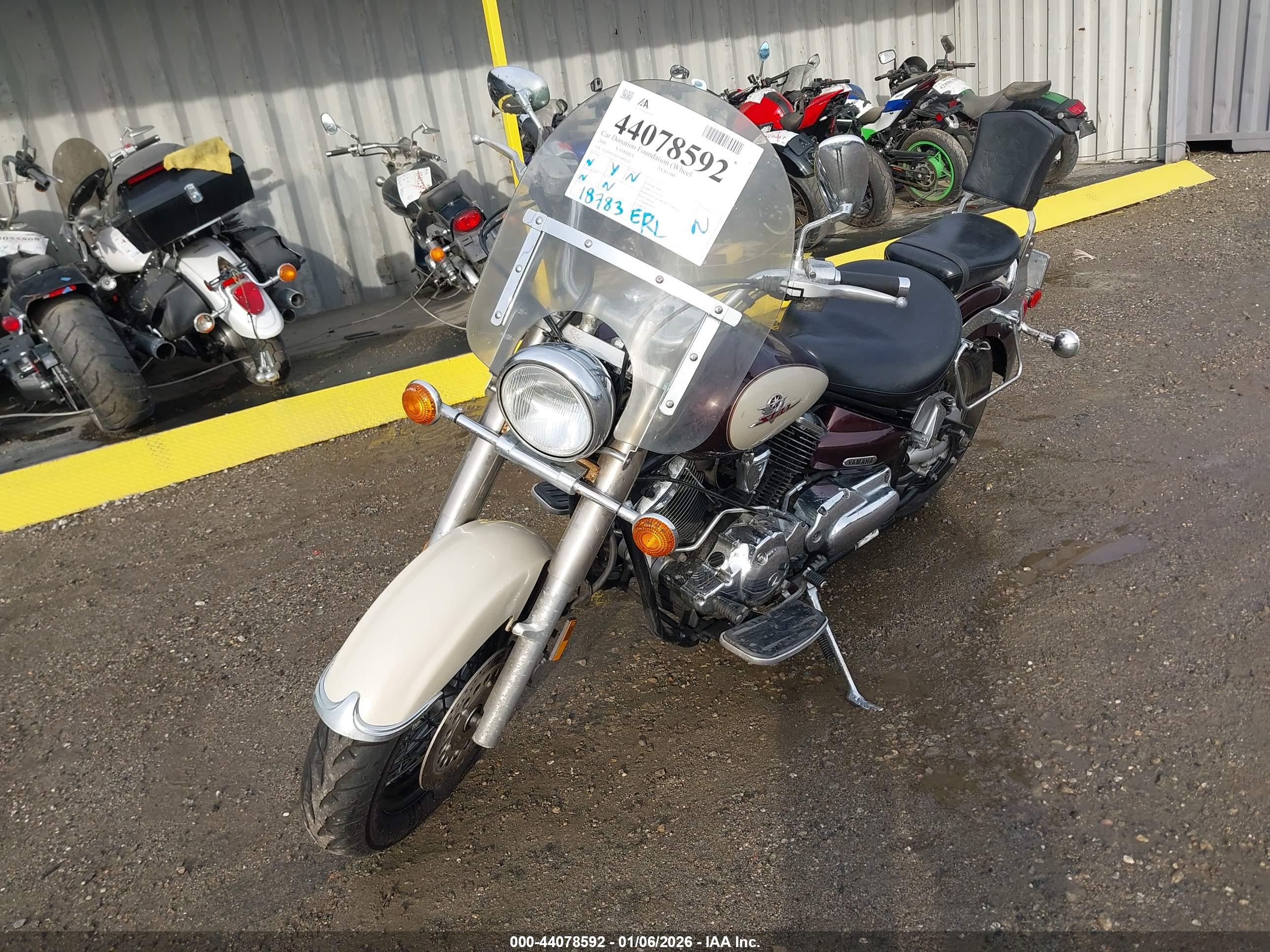 YAMAHA XVS1100 image 2