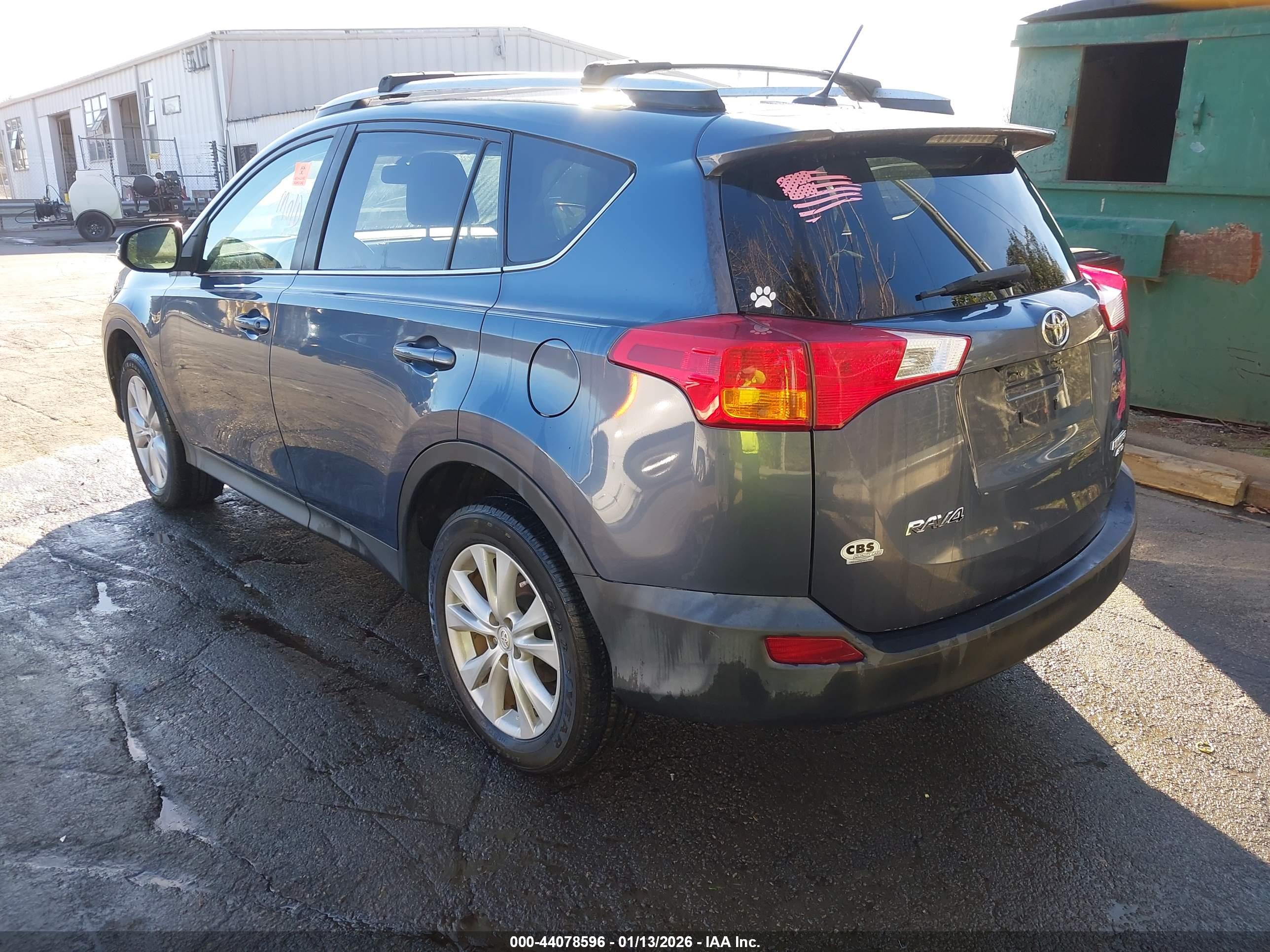 TOYOTA RAV4 image 3