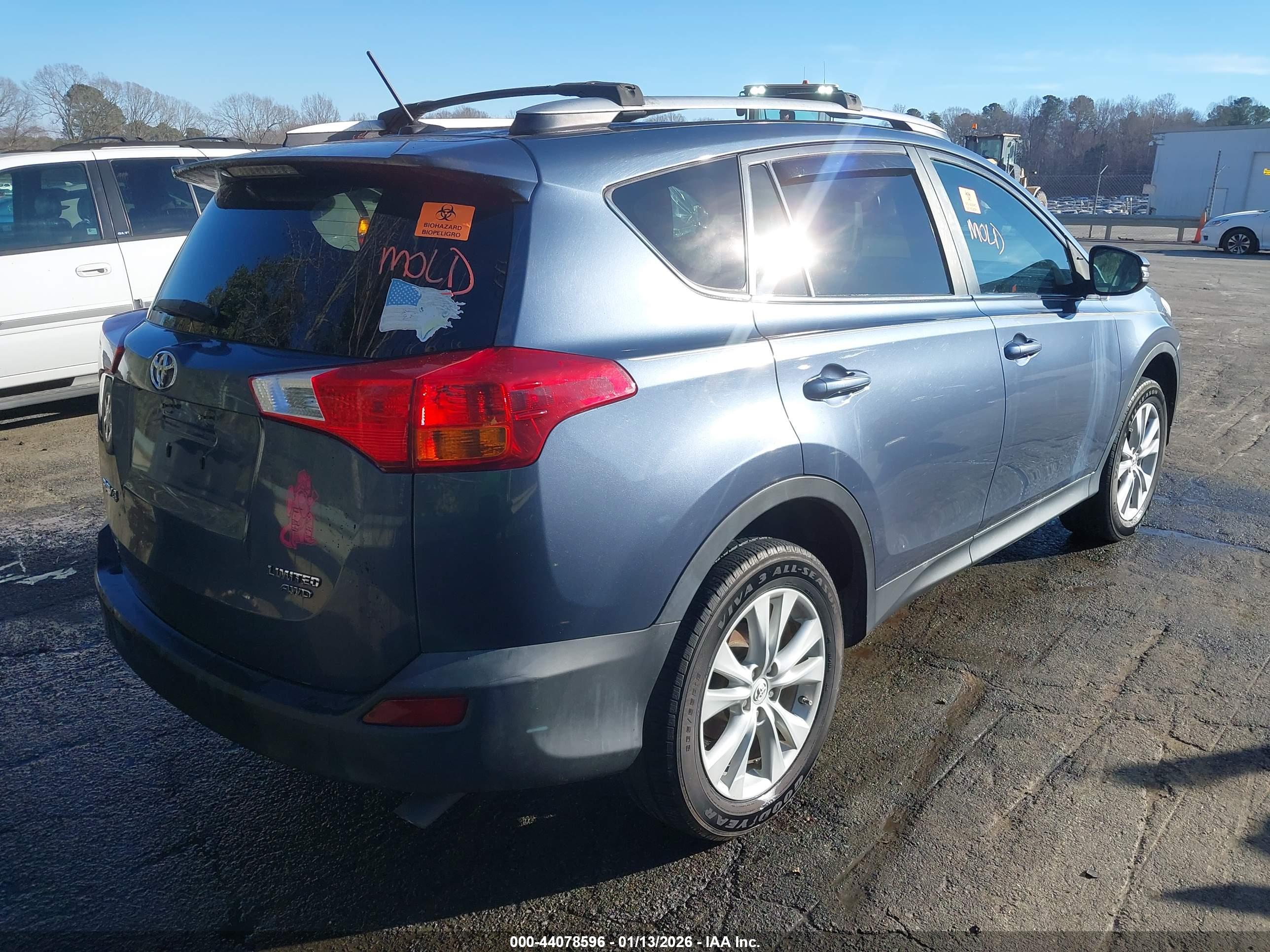 TOYOTA RAV4 image 4
